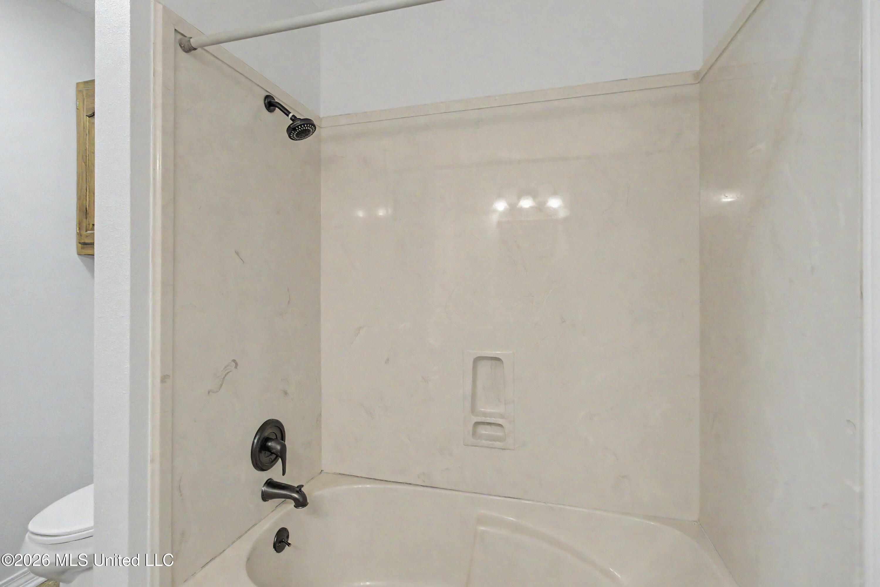 15553 Village Circle Property Photo 25