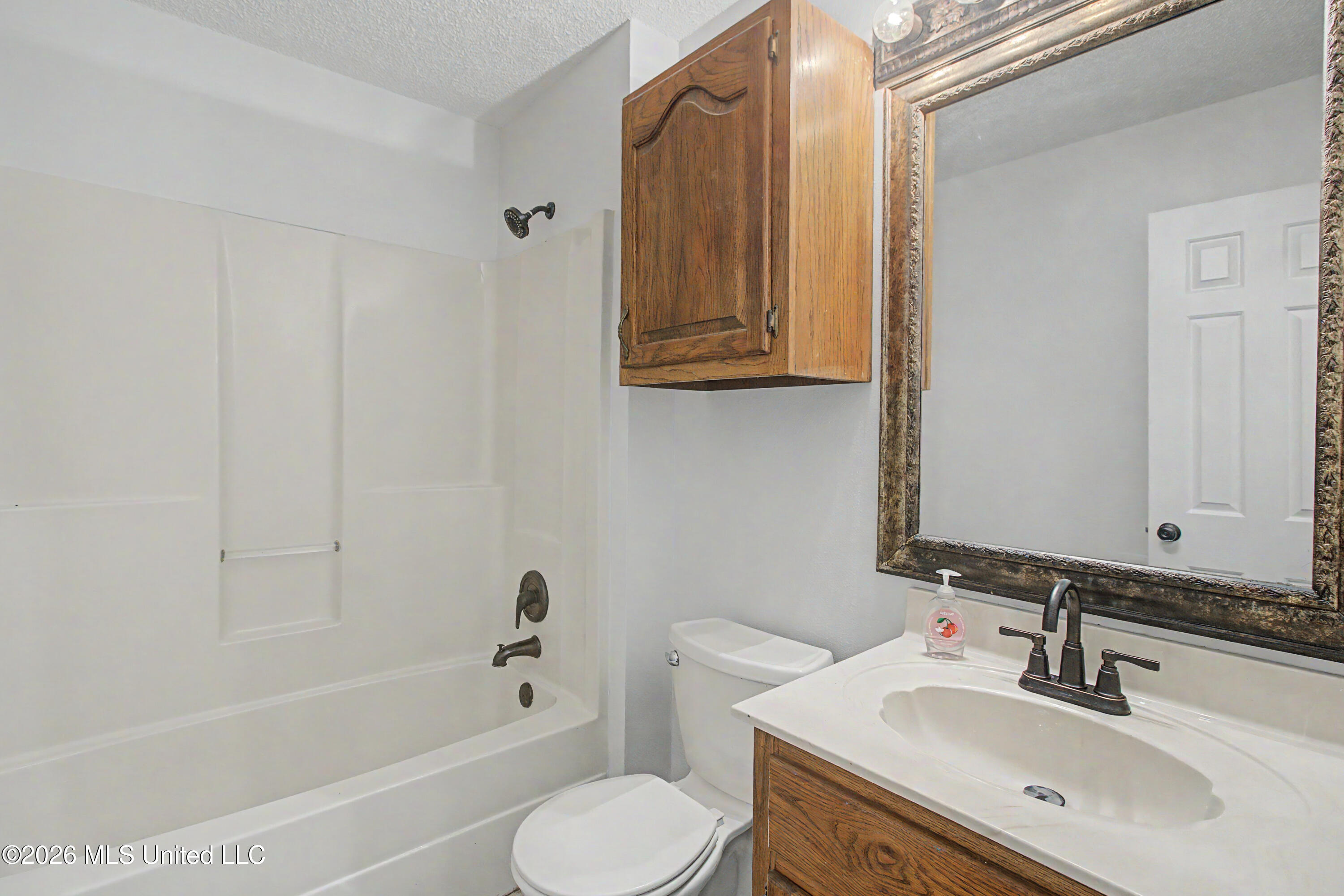 15553 Village Circle Property Photo 26