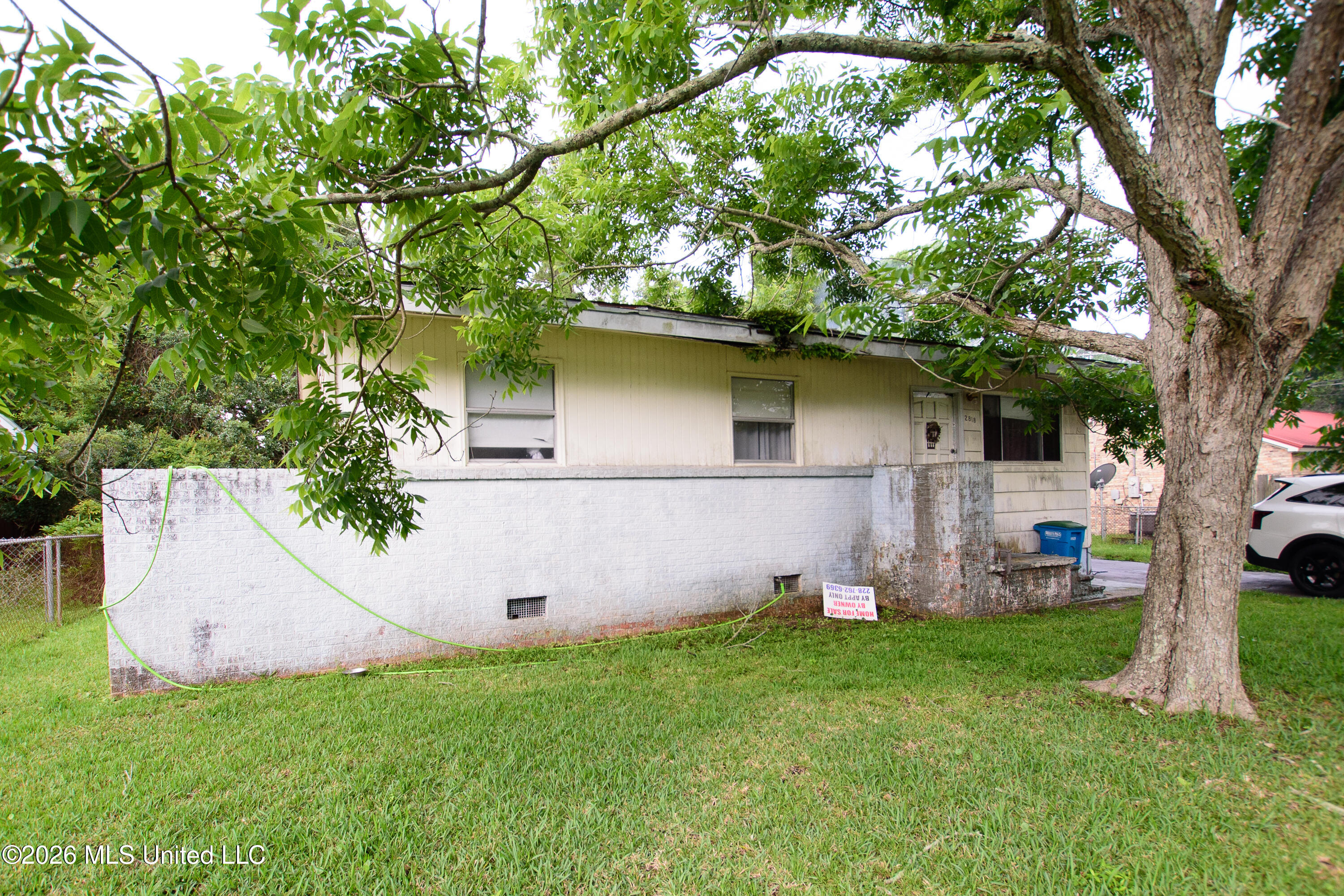 2818 Criswell Avenue Property Photo 2