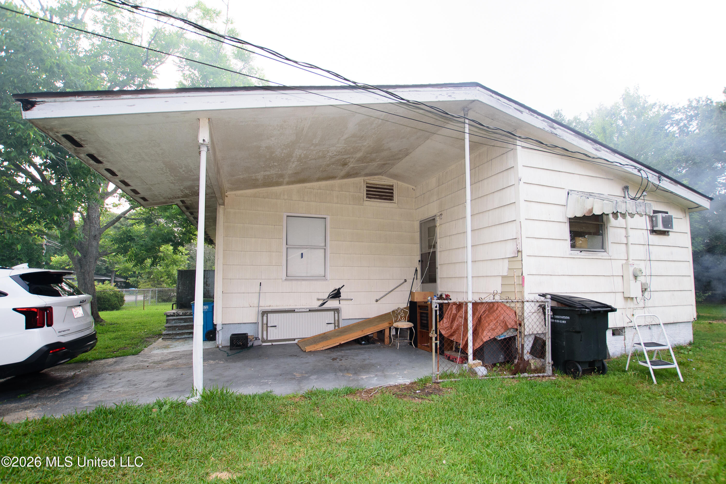 2818 Criswell Avenue Property Photo 3