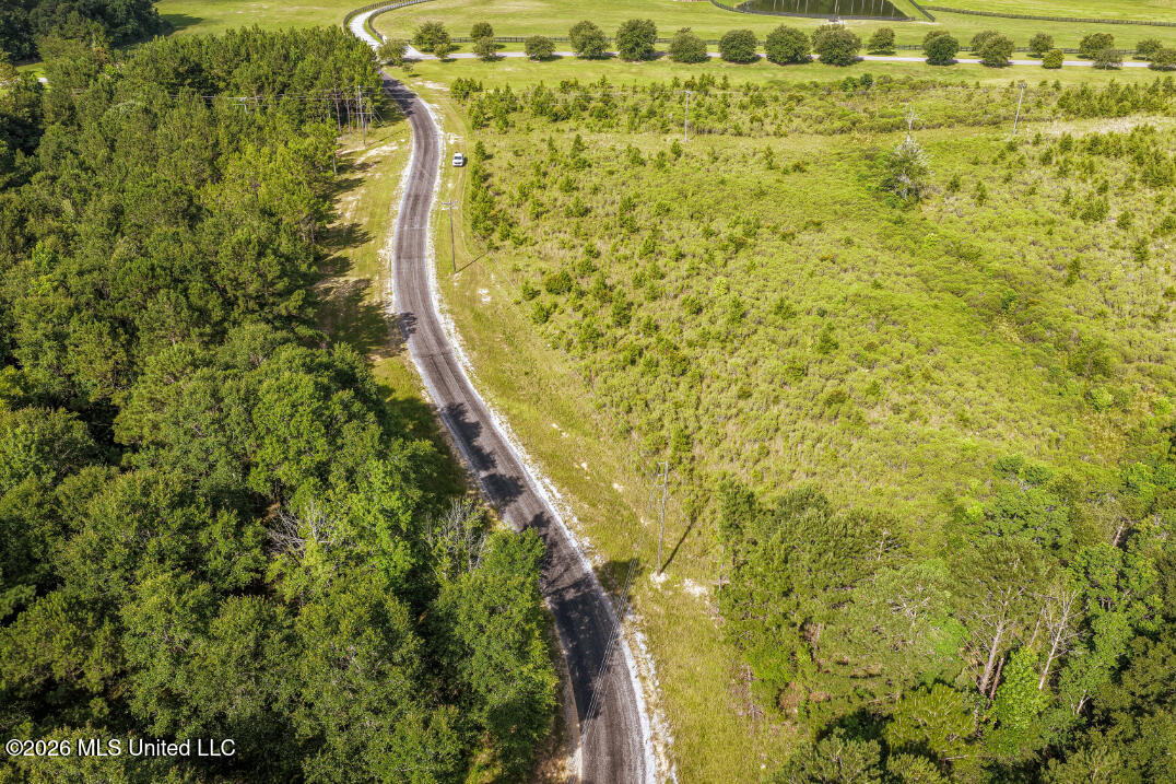 Walden Way Property Photo 8