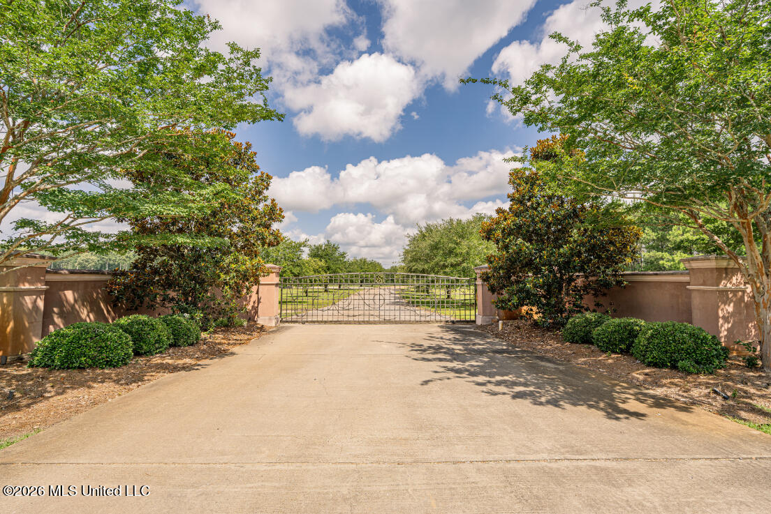 Walden Way Property Photo 28