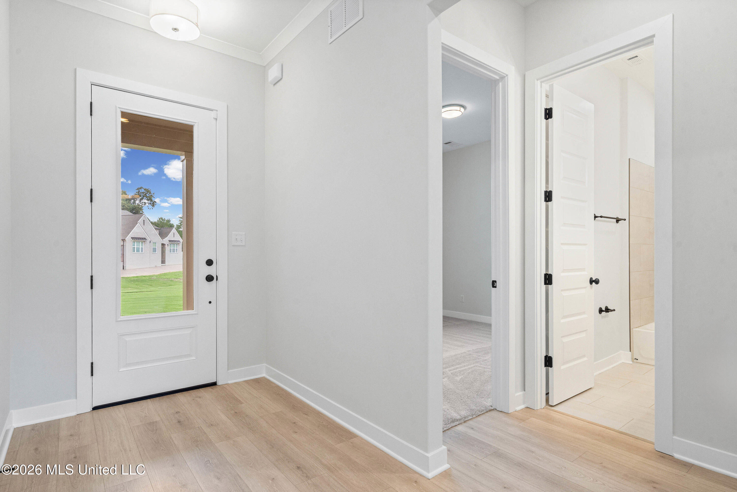 9093 Apple Orchard Cove Property Photo 3