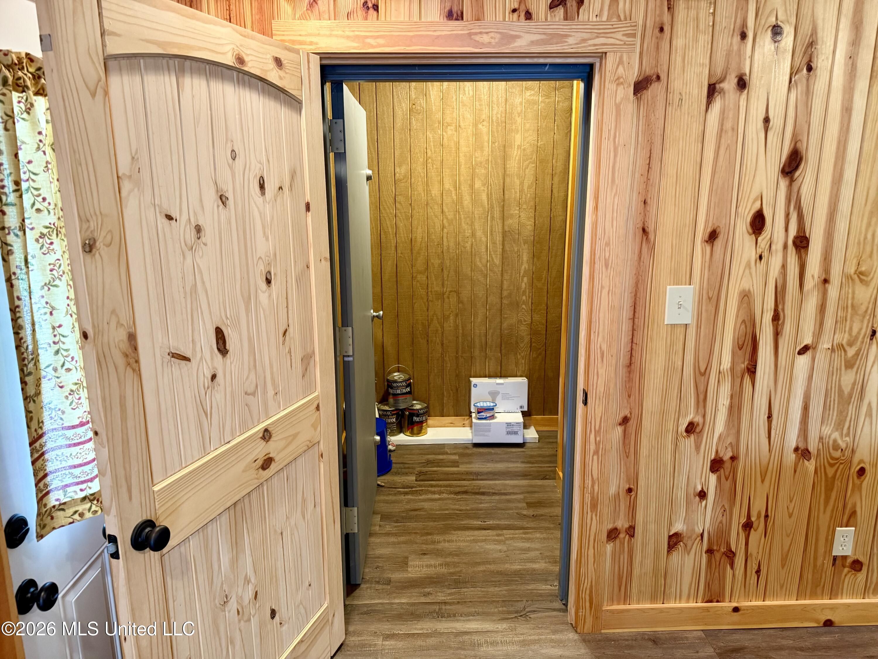 568 Smith Bailey Road Property Photo 9