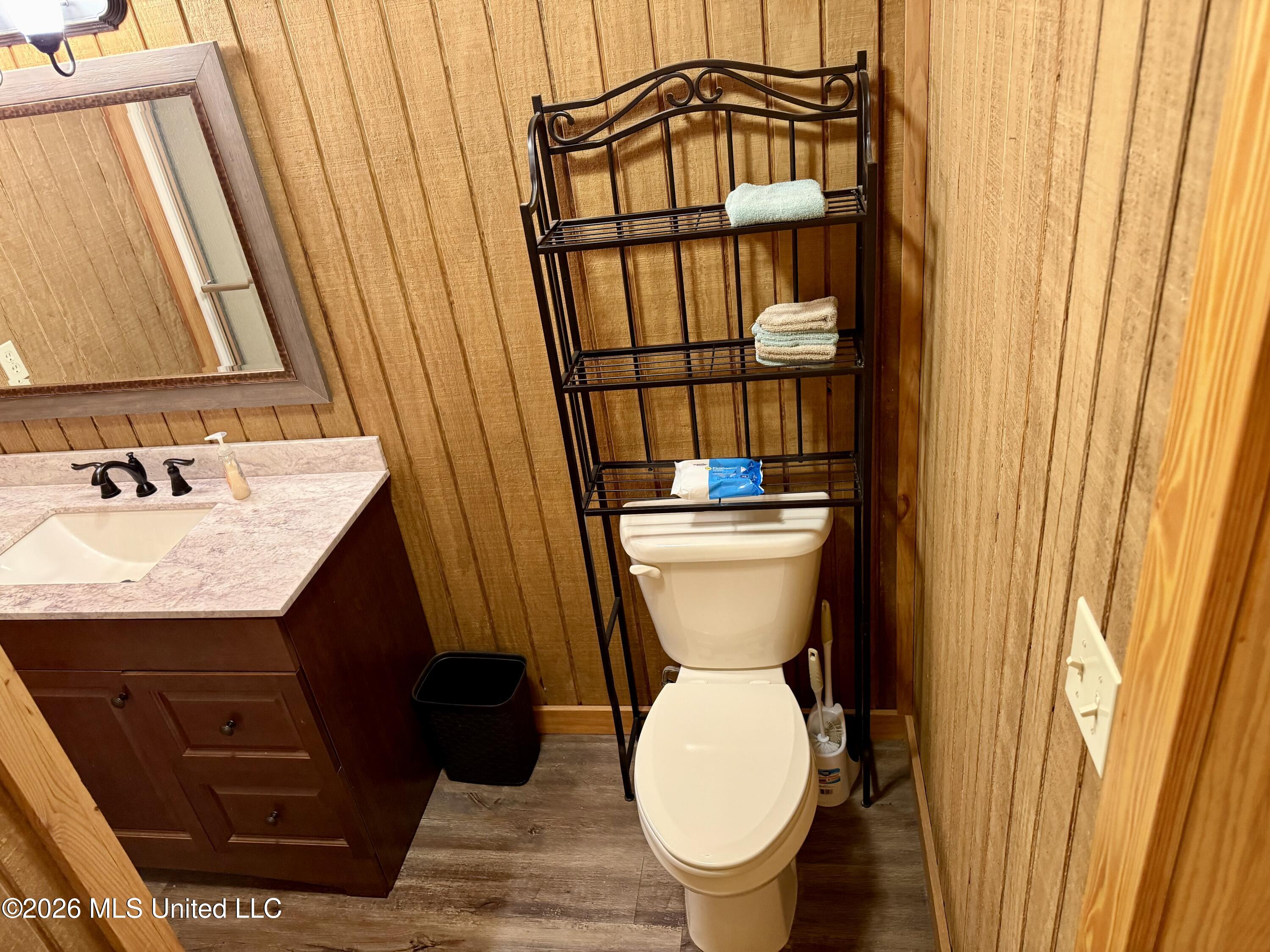 568 Smith Bailey Road Property Photo 12