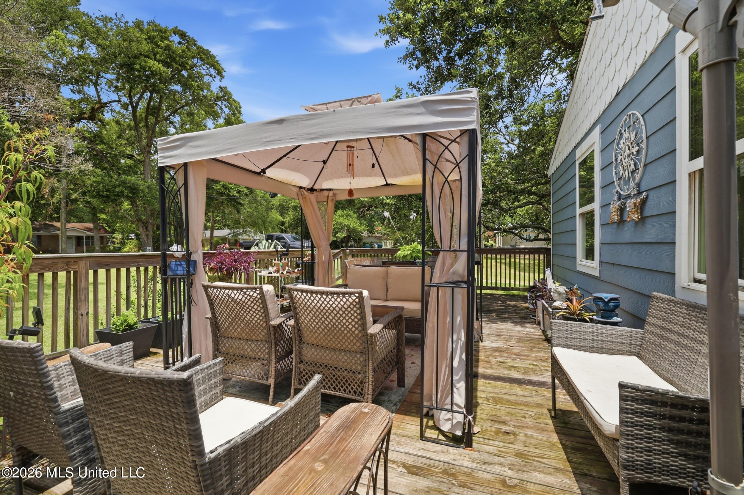 326 Magnolia Avenue Property Photo 19