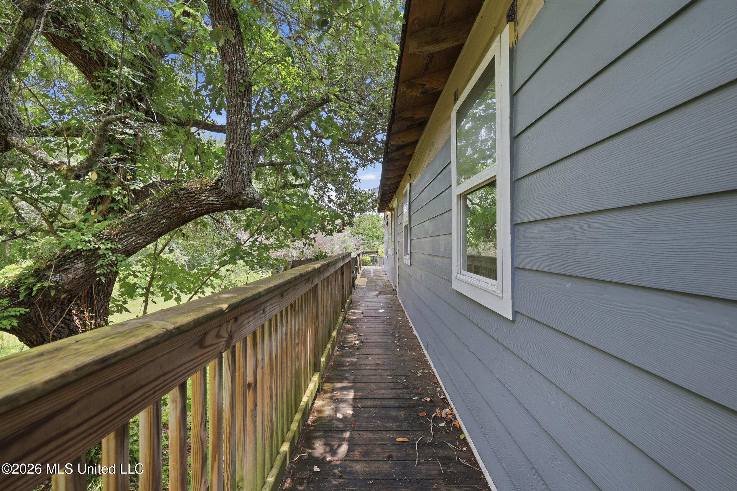 326 Magnolia Avenue Property Photo 28