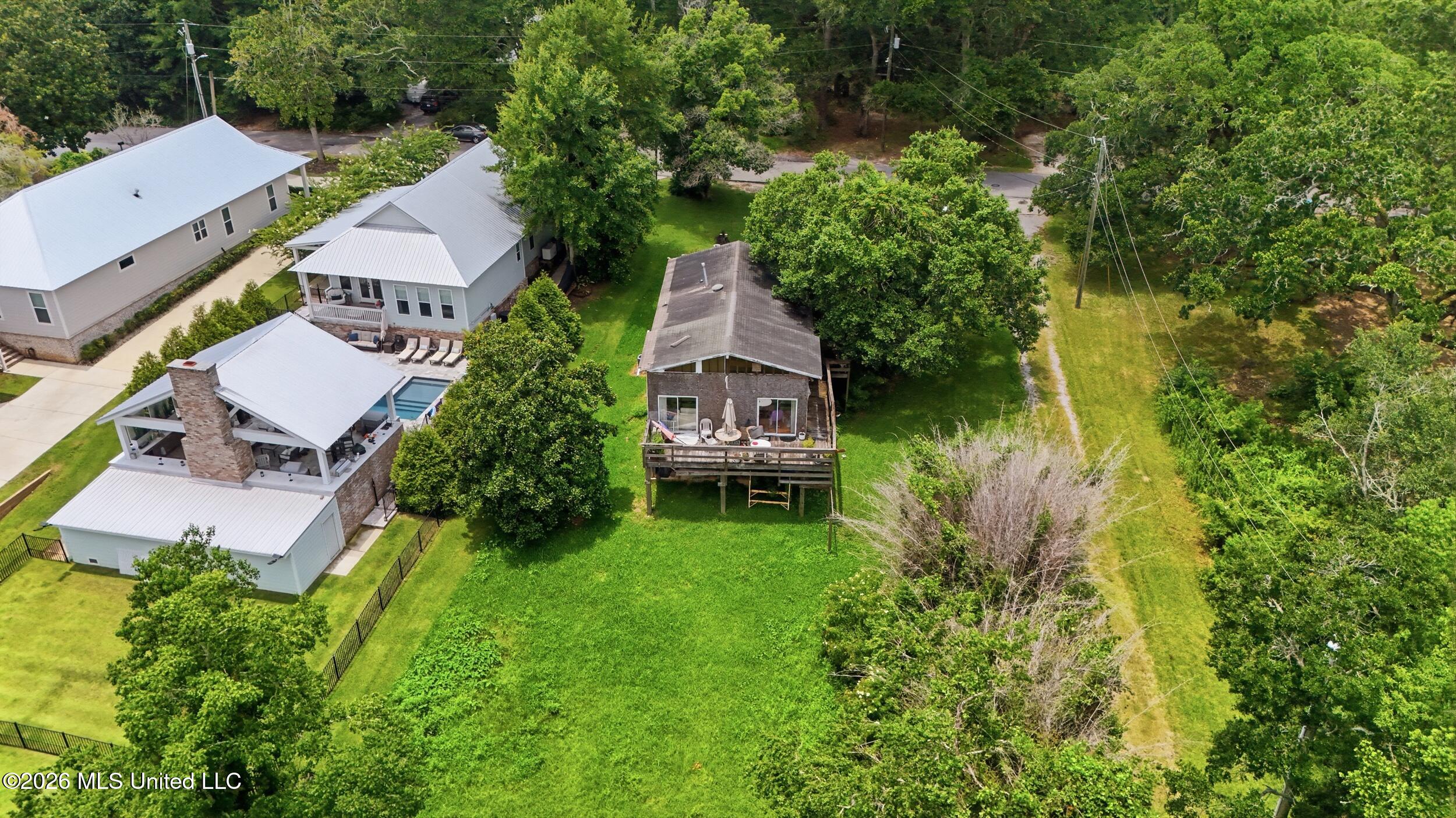 326 Magnolia Avenue Property Photo 32