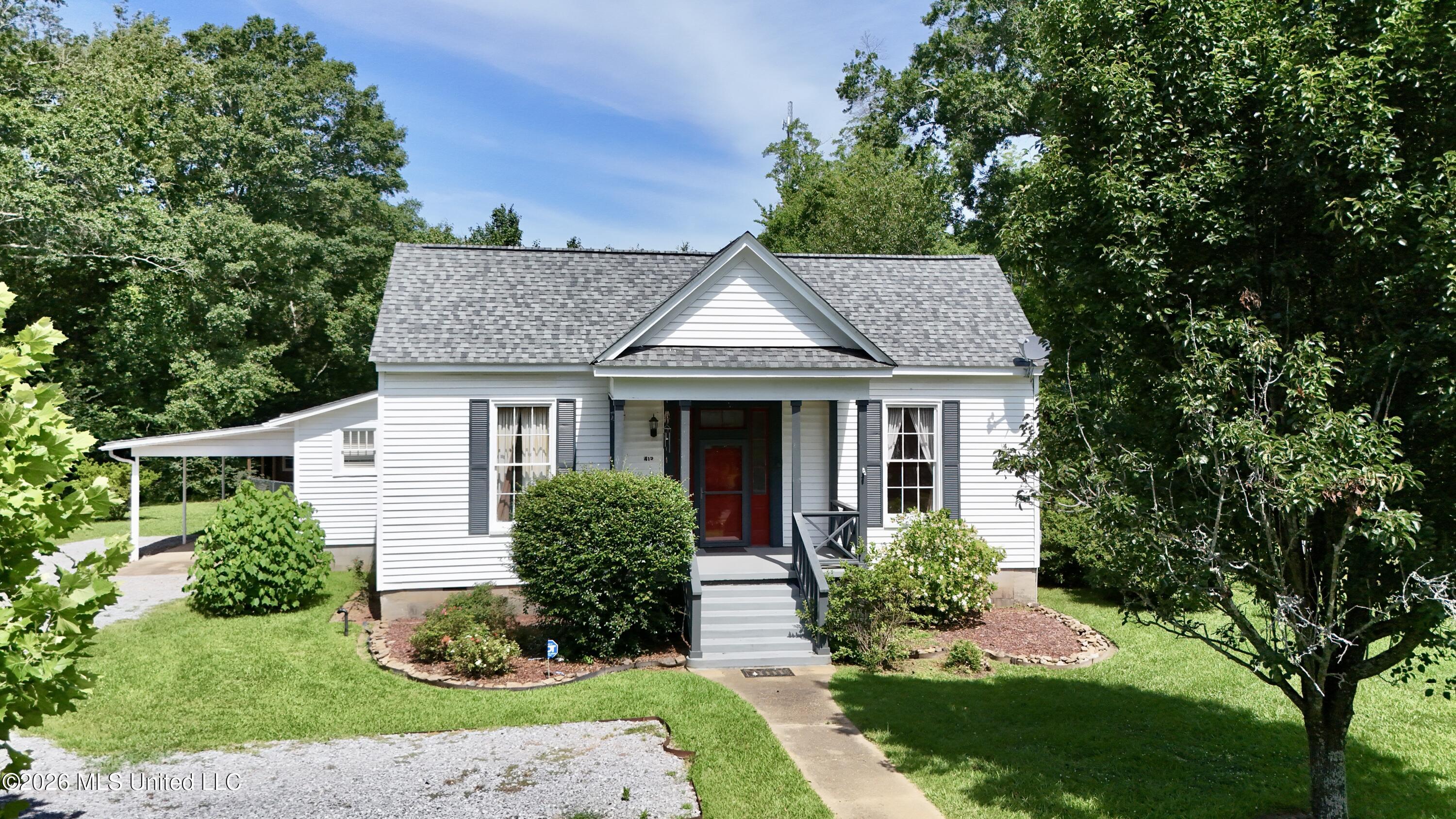 412 S Jackson Street Property Photo 1