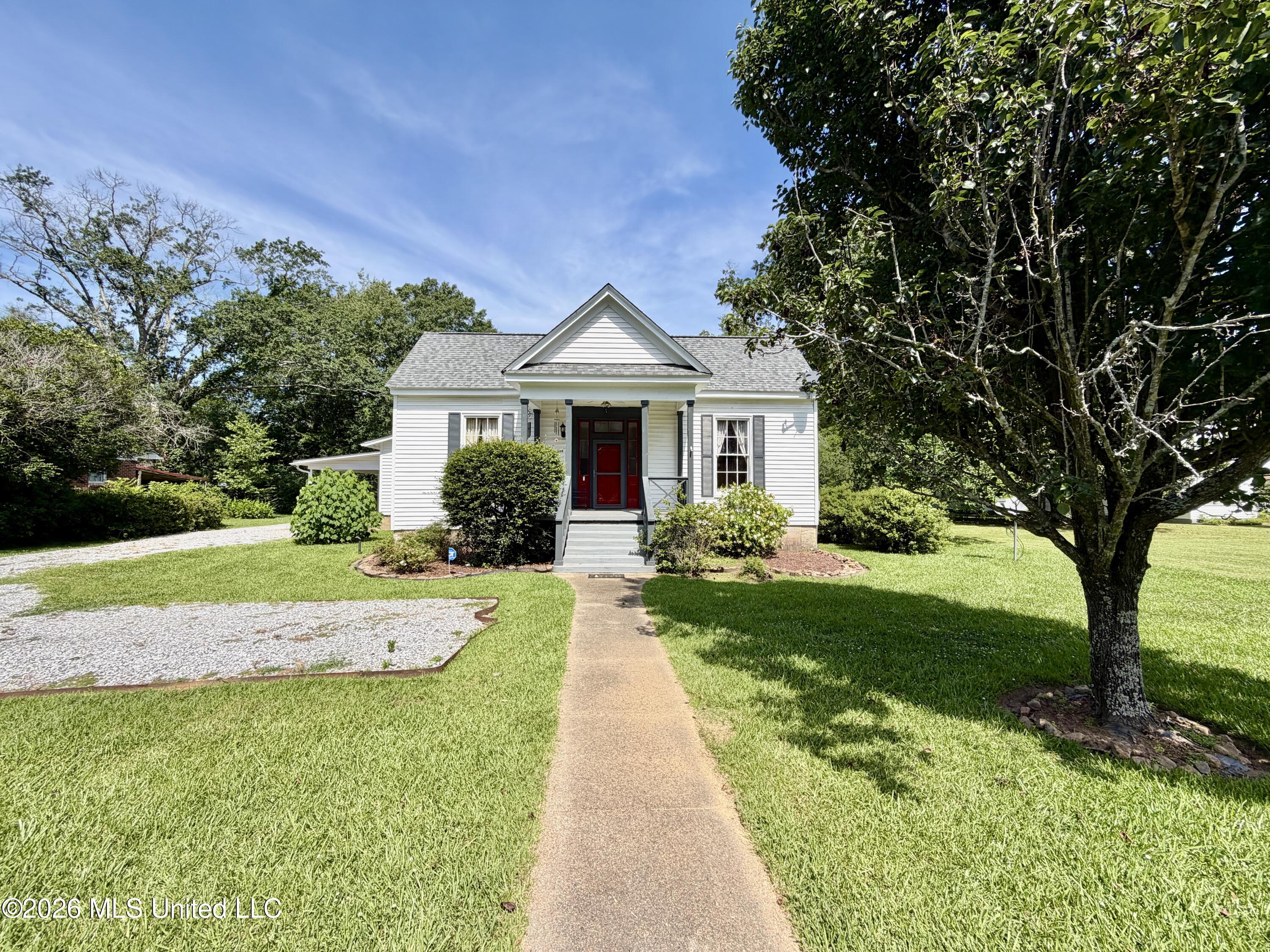 412 S Jackson Street Property Photo 11