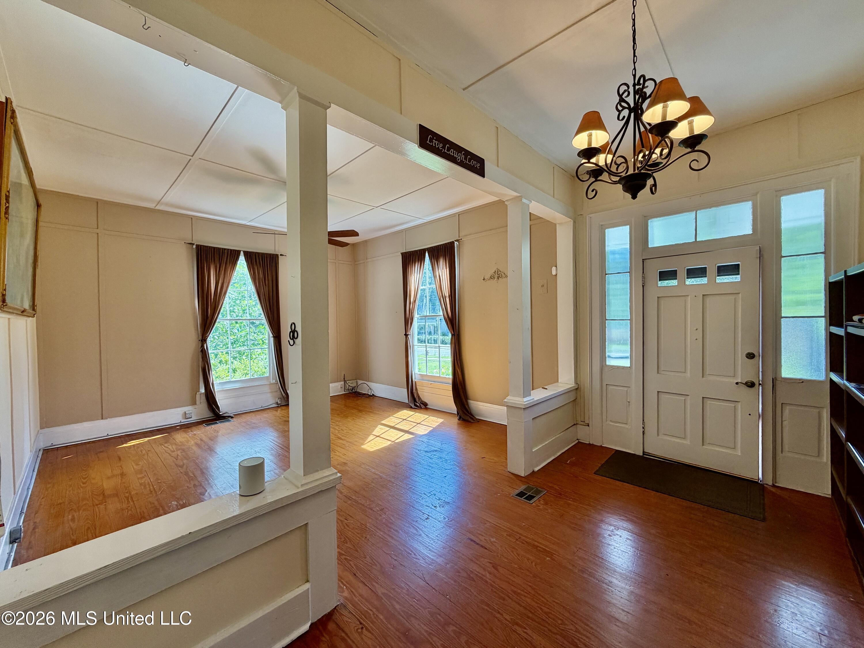 412 S Jackson Street Property Photo 17