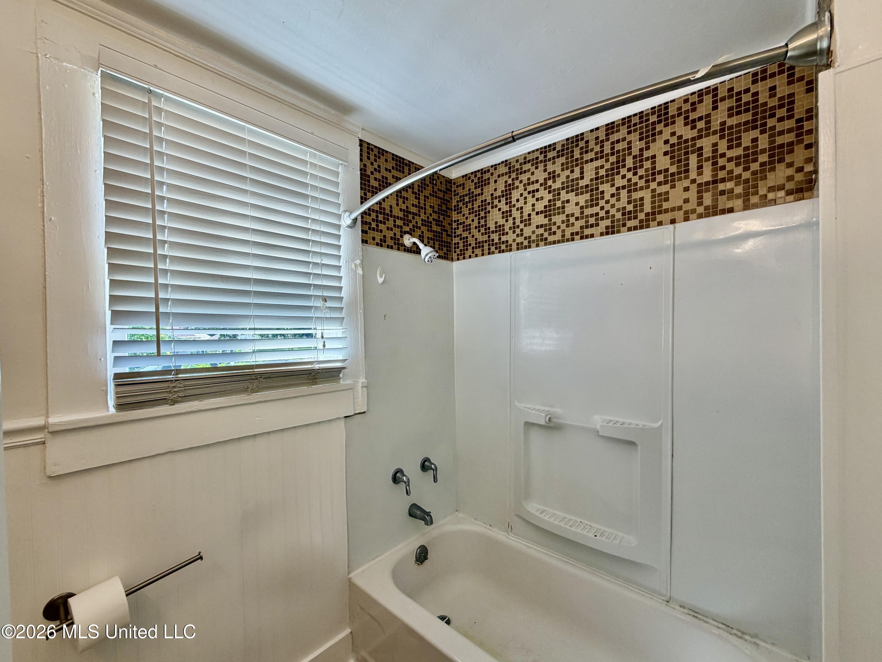 412 S Jackson Street Property Photo 31