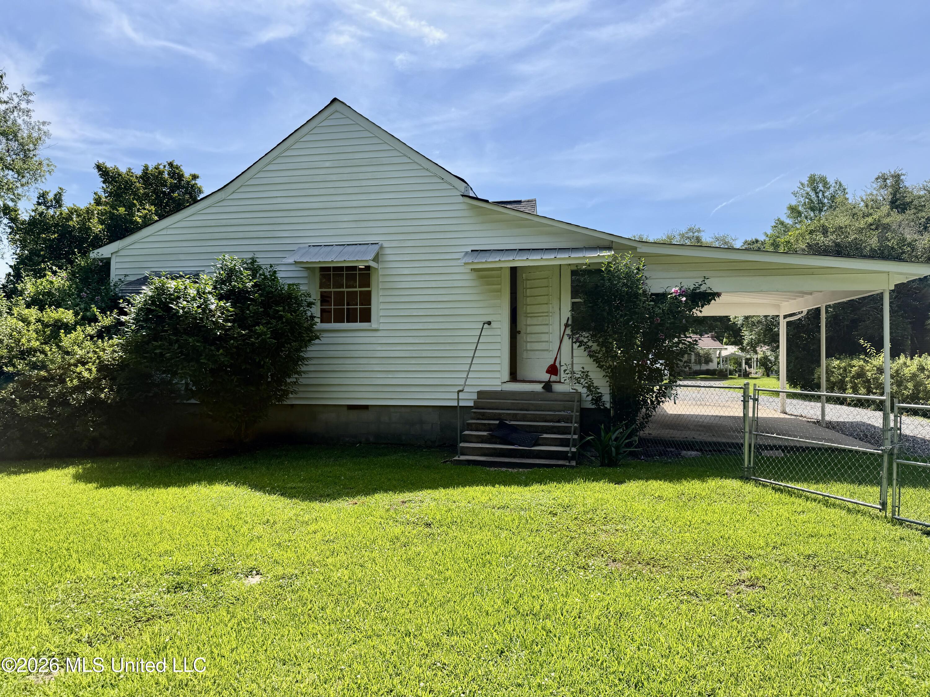 412 S Jackson Street Property Photo 46
