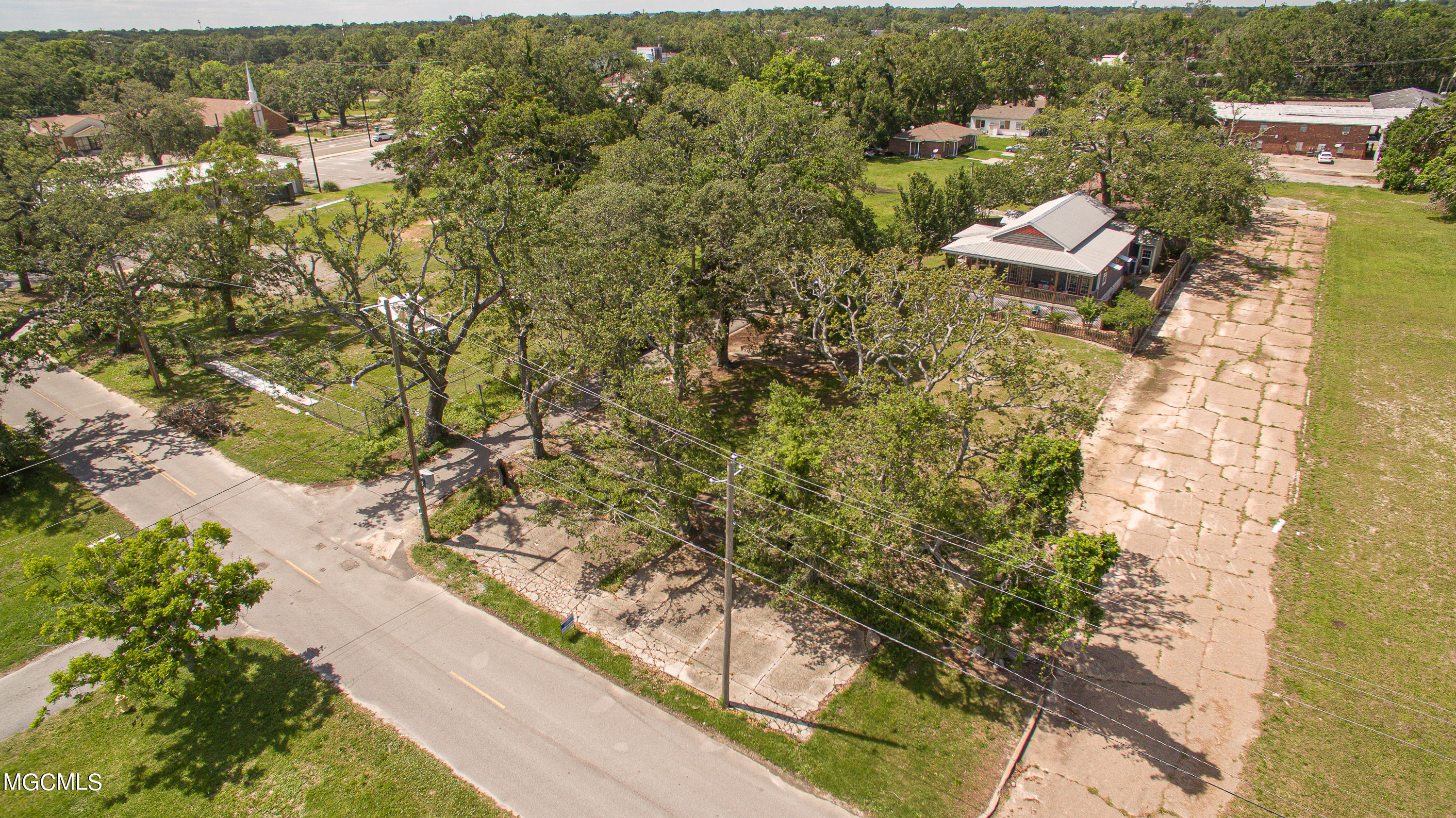 202 Palmetto Lane Property Photo 7