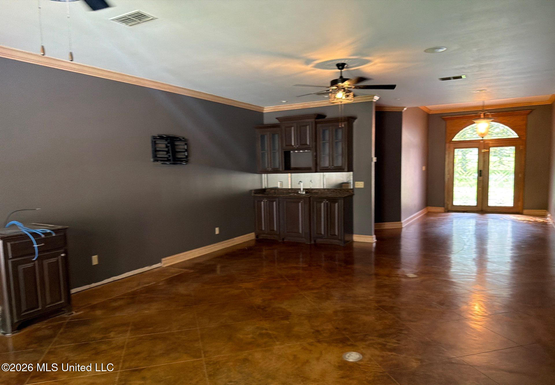 1058 Clabber Creek Drive Property Photo 3