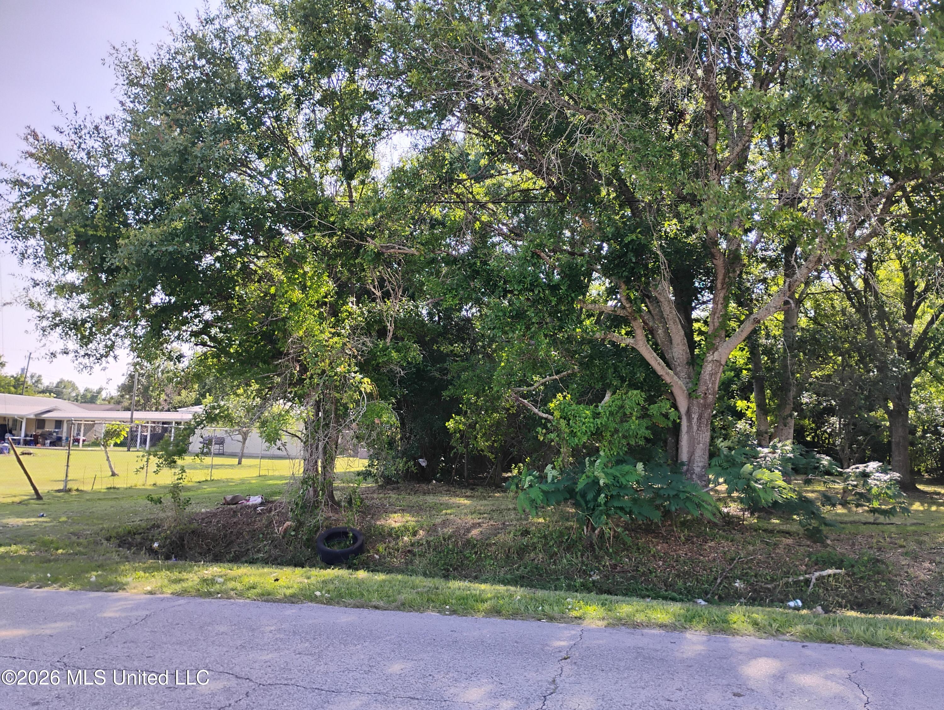2001 30th Street Property Photo 6
