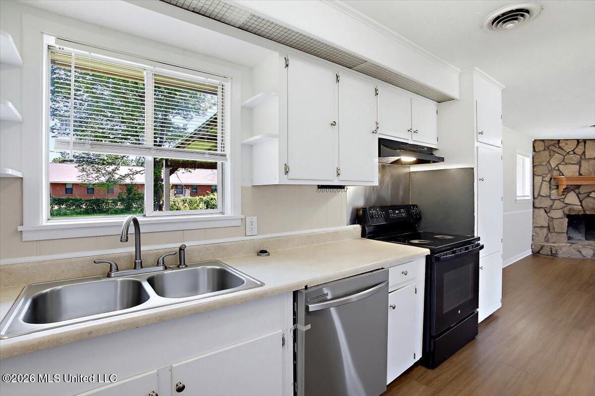 3451 Harle Street Property Photo 11