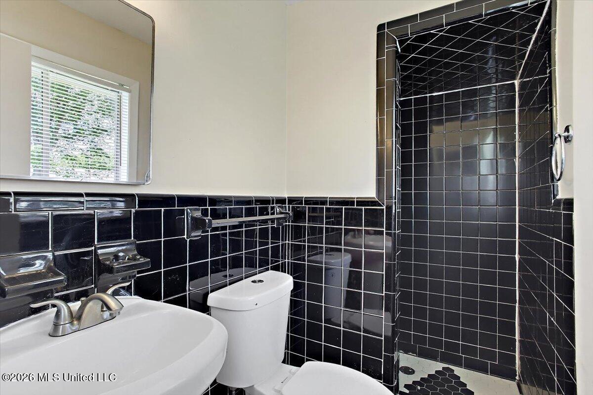 3451 Harle Street Property Photo 14