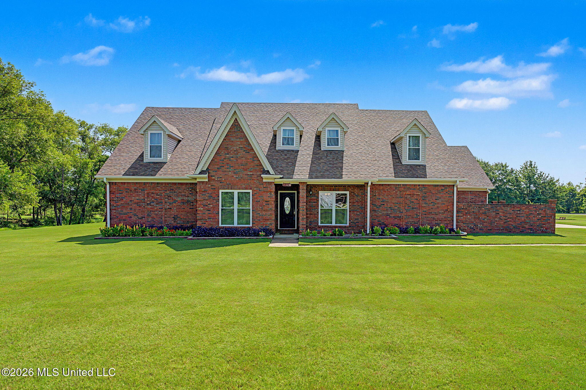 2578 Oak Crossing Drive Property Photo 1