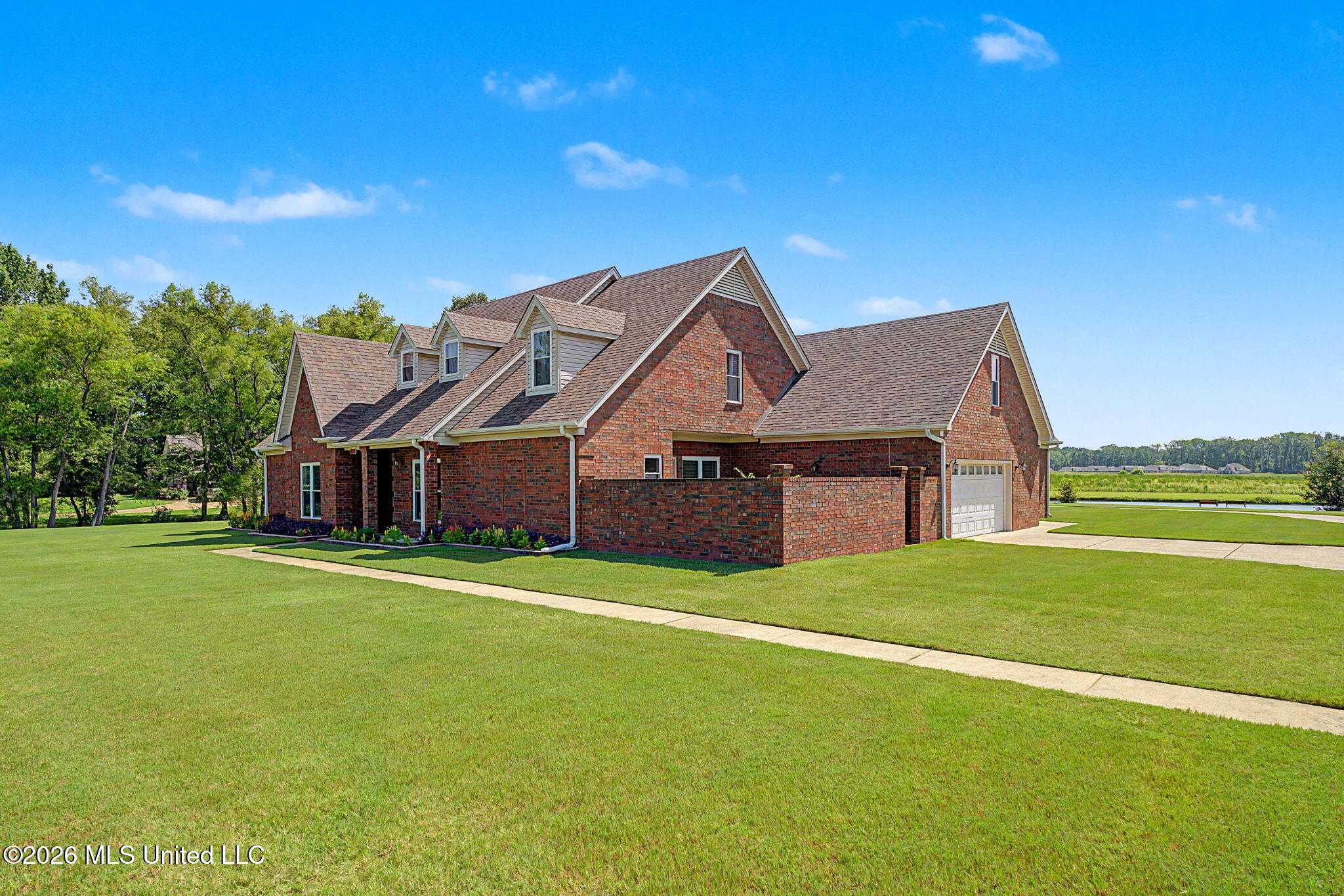 2578 Oak Crossing Drive Property Photo 5