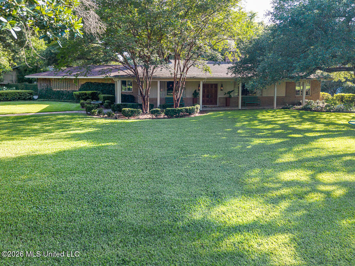 3 Bingaman Lane Property Photo 3