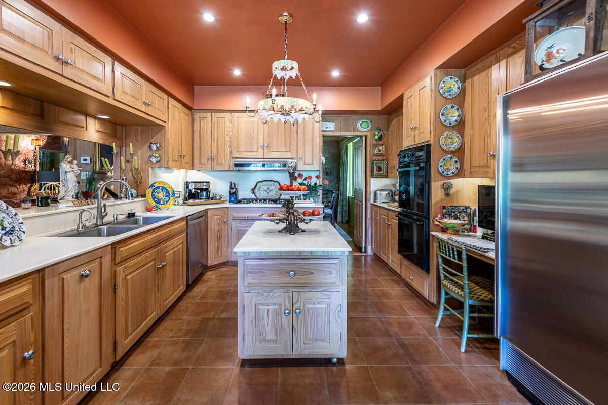 3 Bingaman Lane Property Photo 24