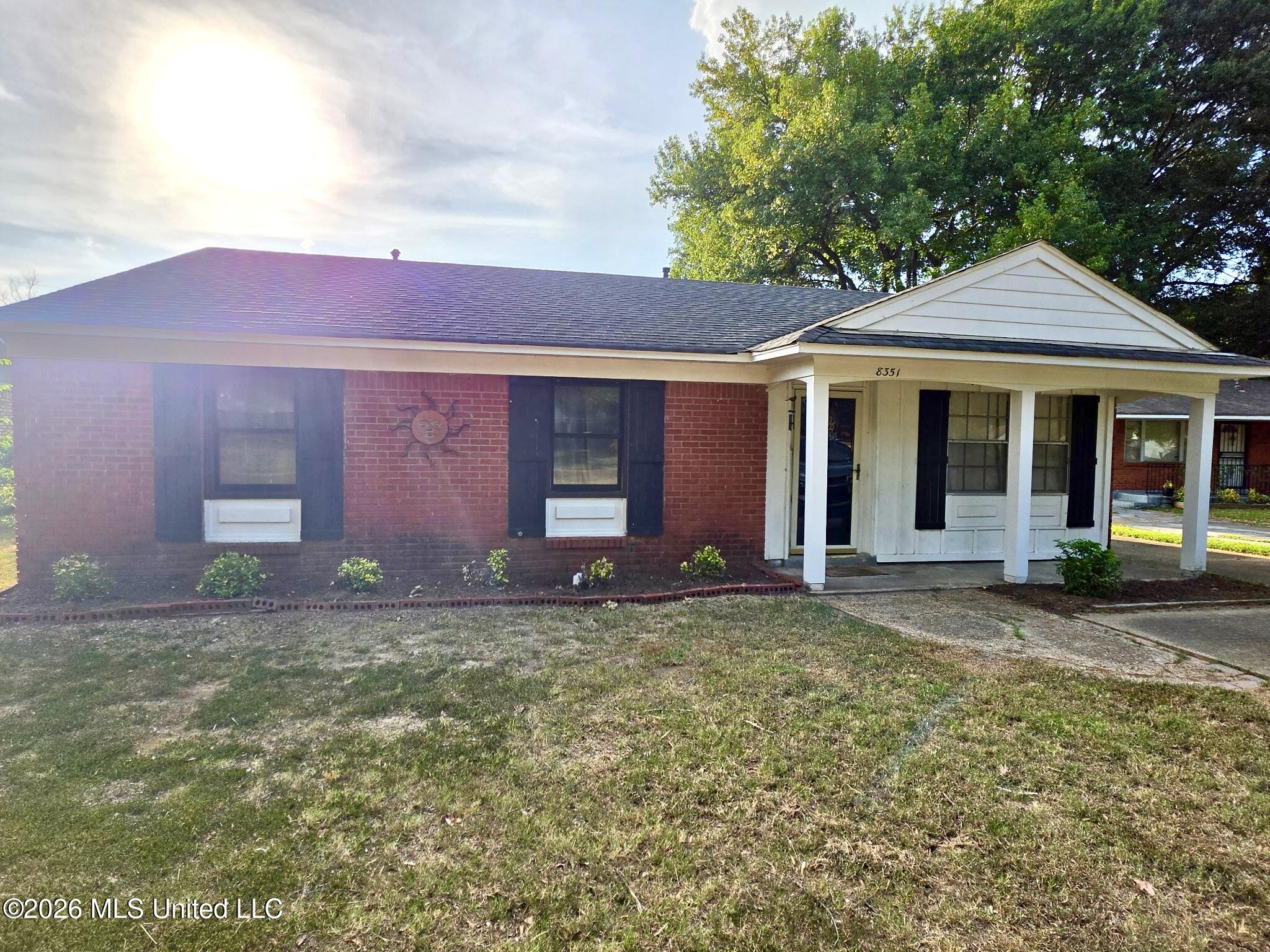 8351 Whitehead Drive Property Photo 2