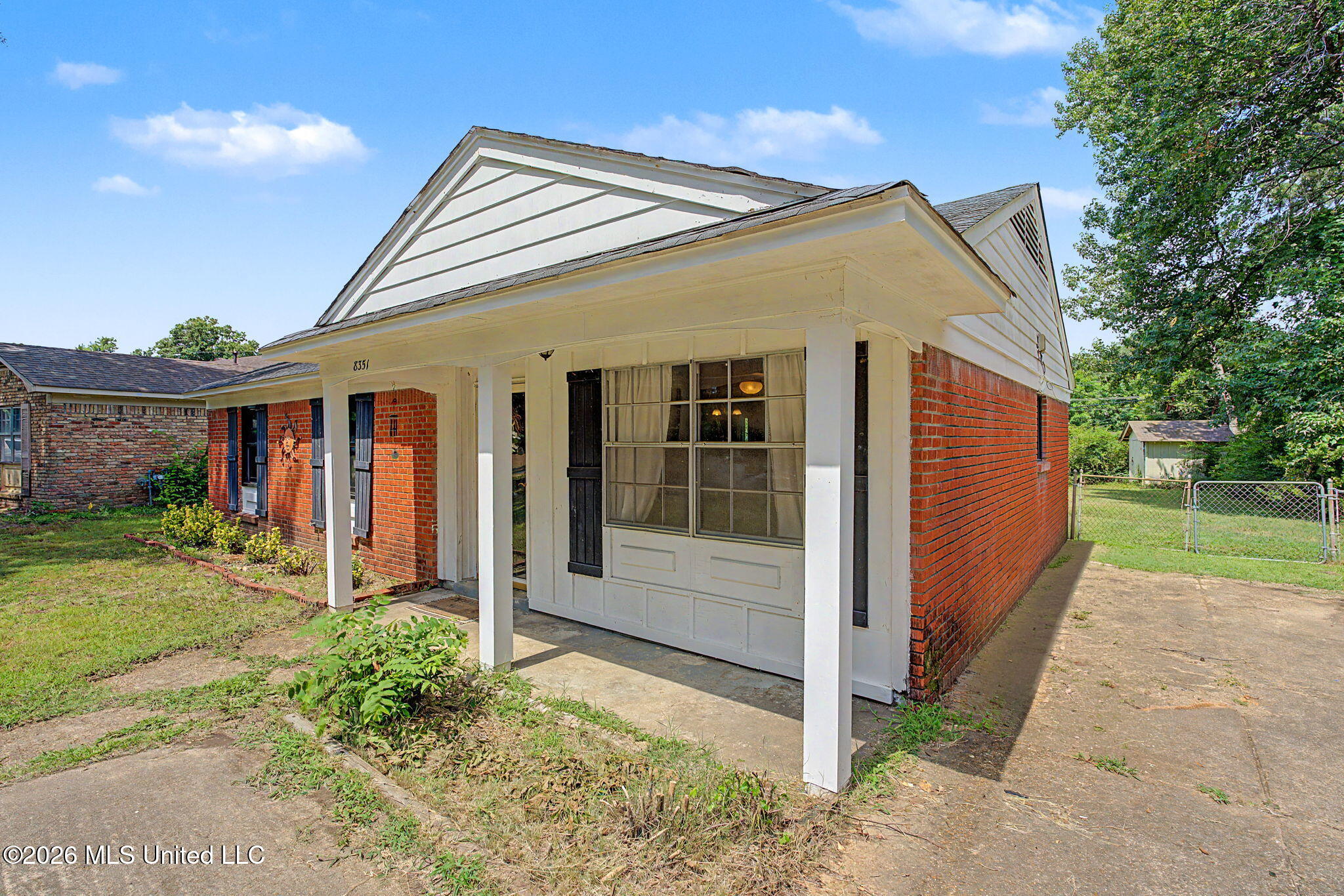 8351 Whitehead Drive Property Photo 8