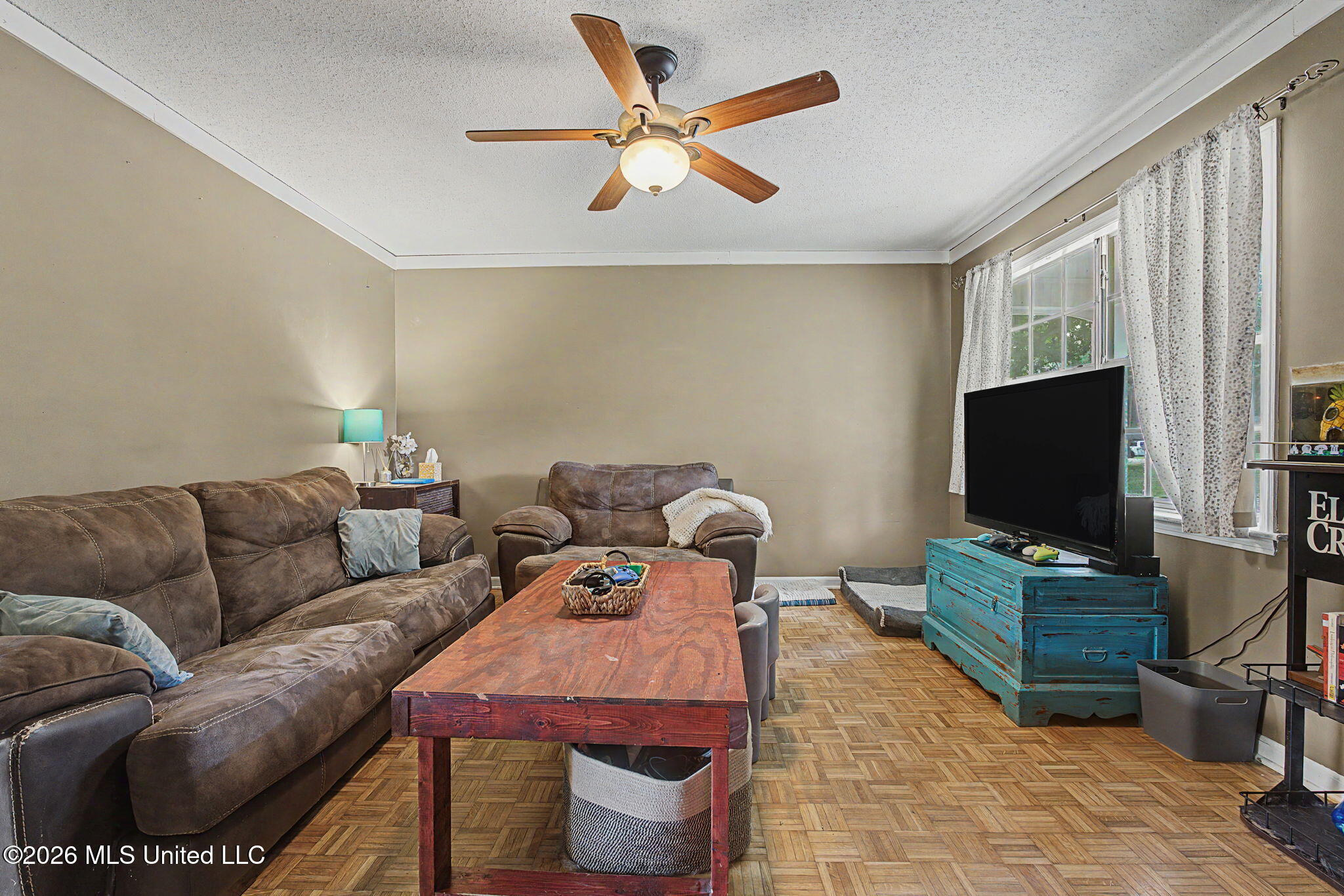 8351 Whitehead Drive Property Photo 11