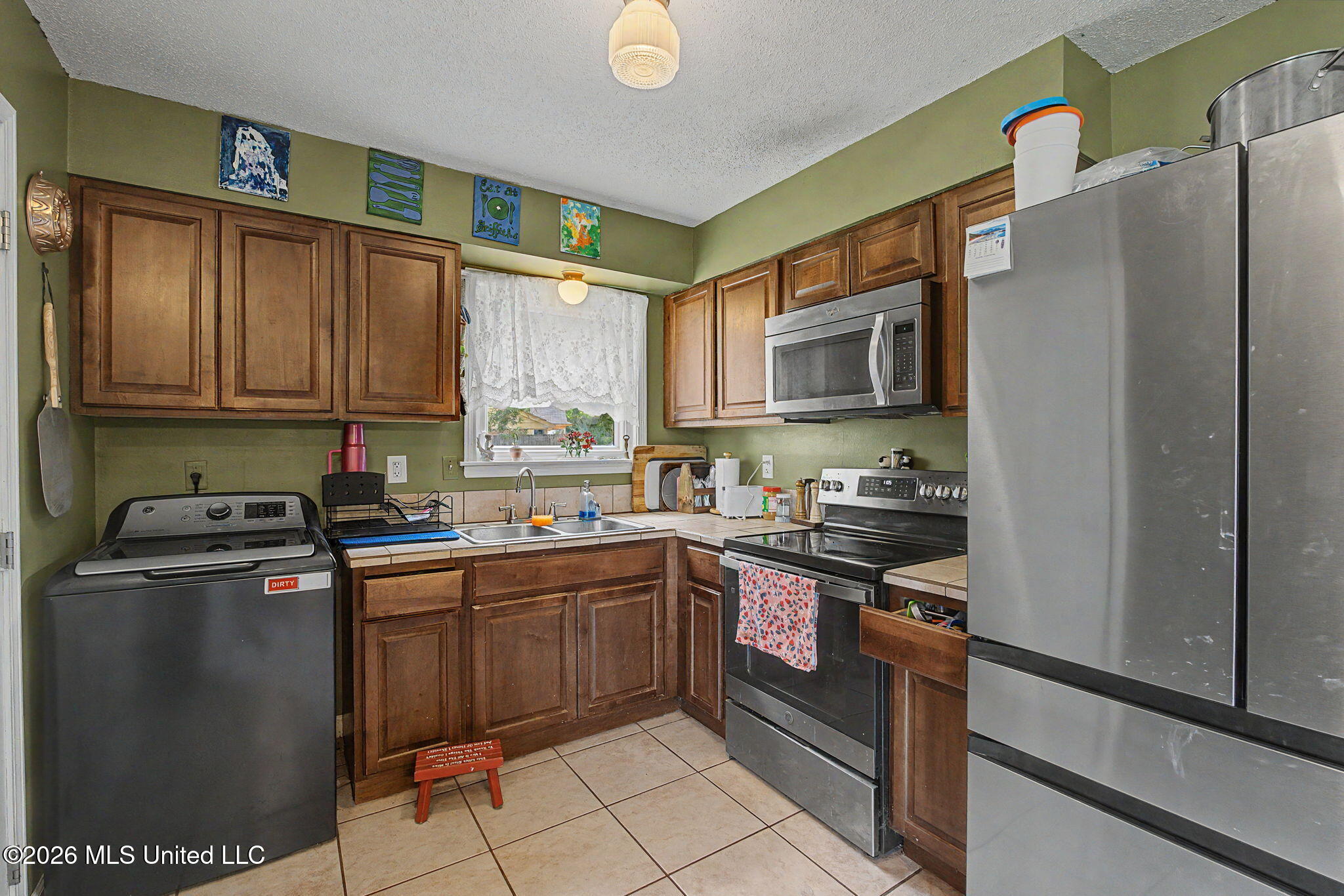 8351 Whitehead Drive Property Photo 14
