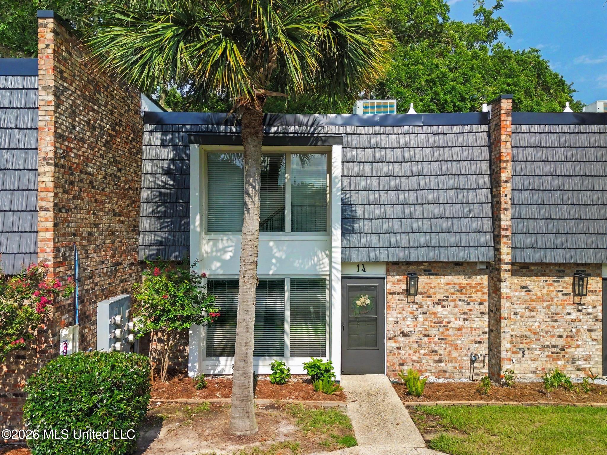 527 Front Beach Drive Property Photo 1