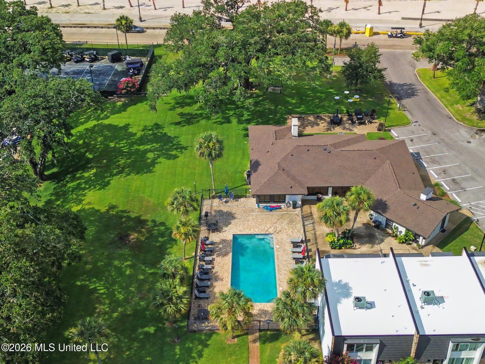 527 Front Beach Drive Property Photo 33
