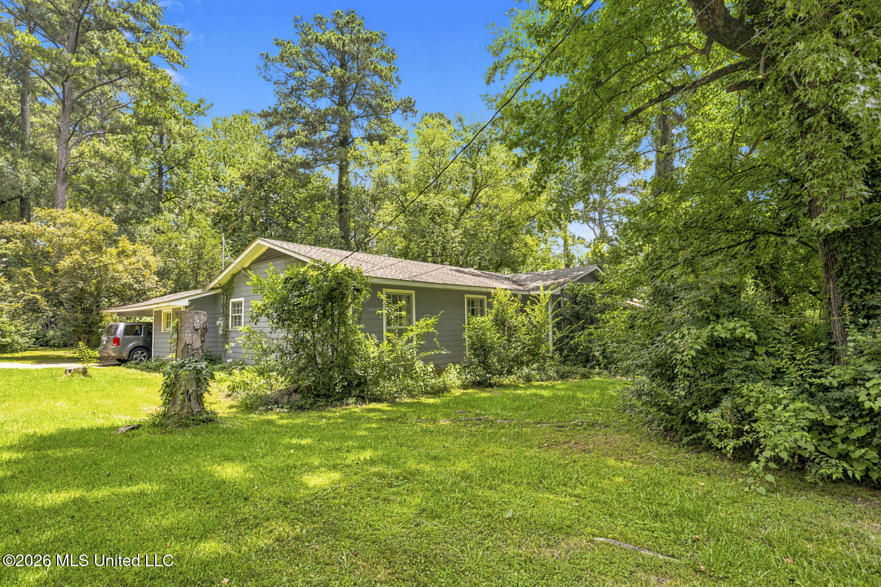 5360 Wayneland Drive Property Photo 1