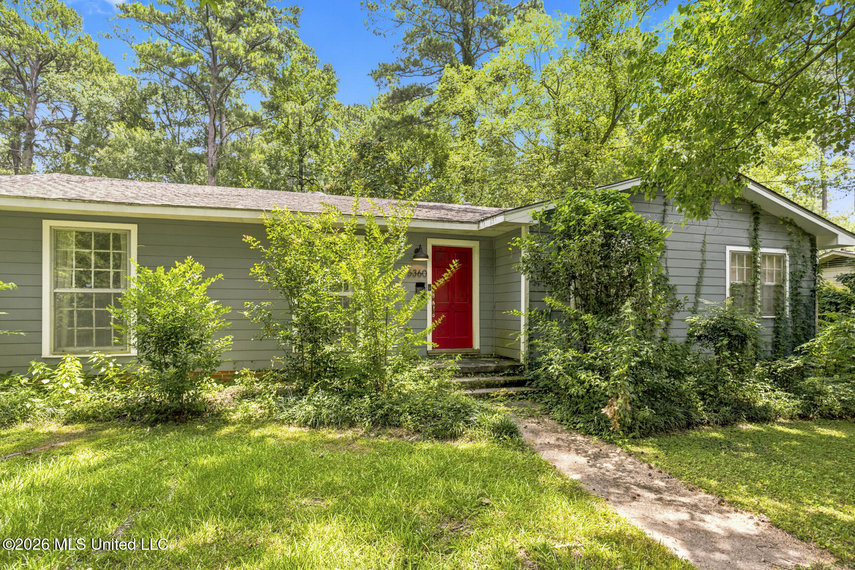 5360 Wayneland Drive Property Photo 3