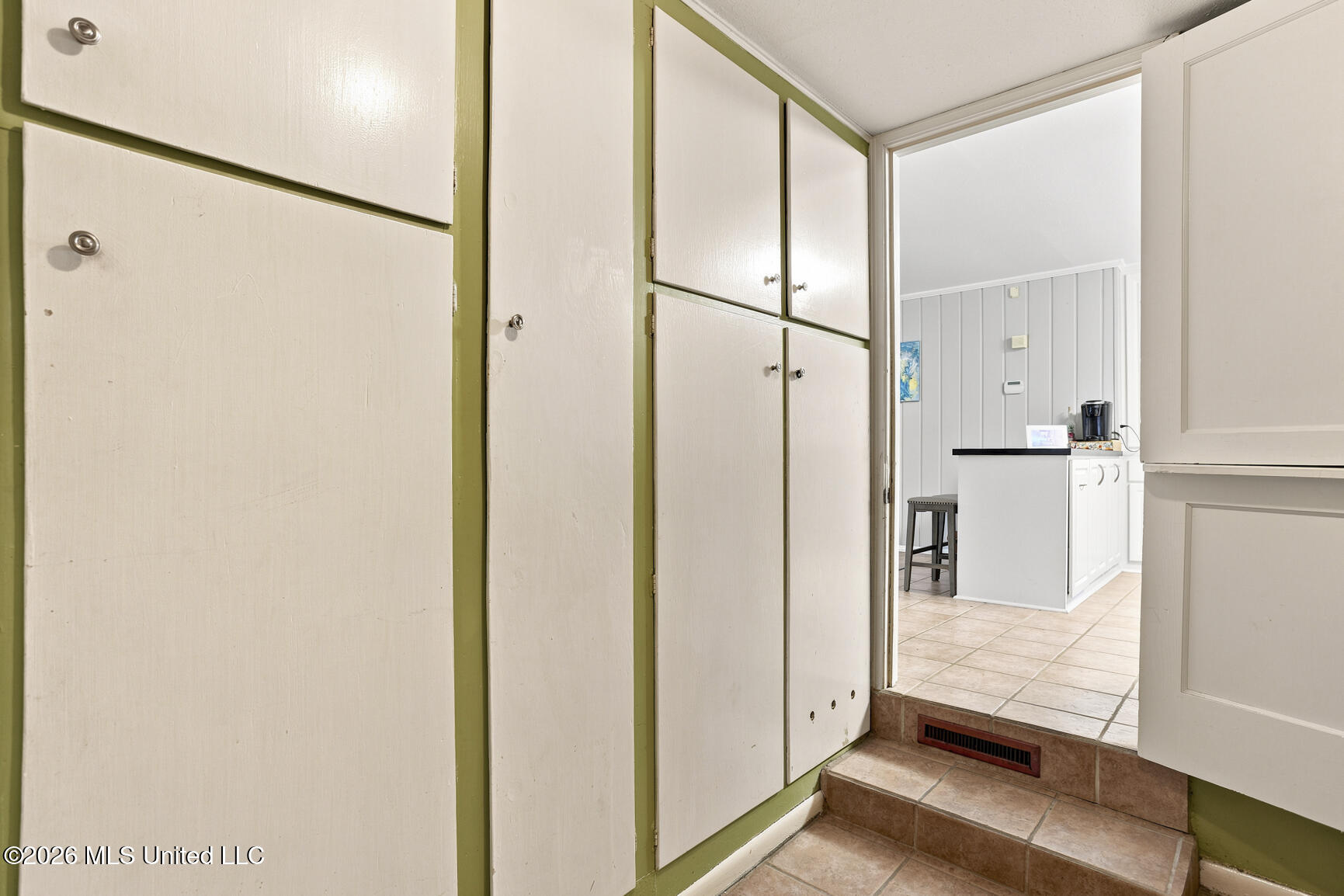 5360 Wayneland Drive Property Photo 14