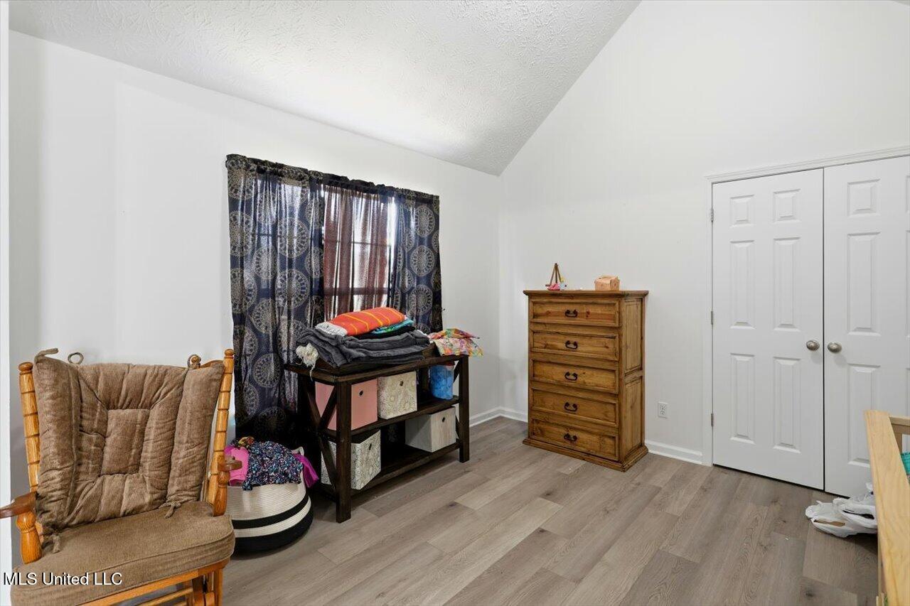 204 Lyle Circle Property Photo 16