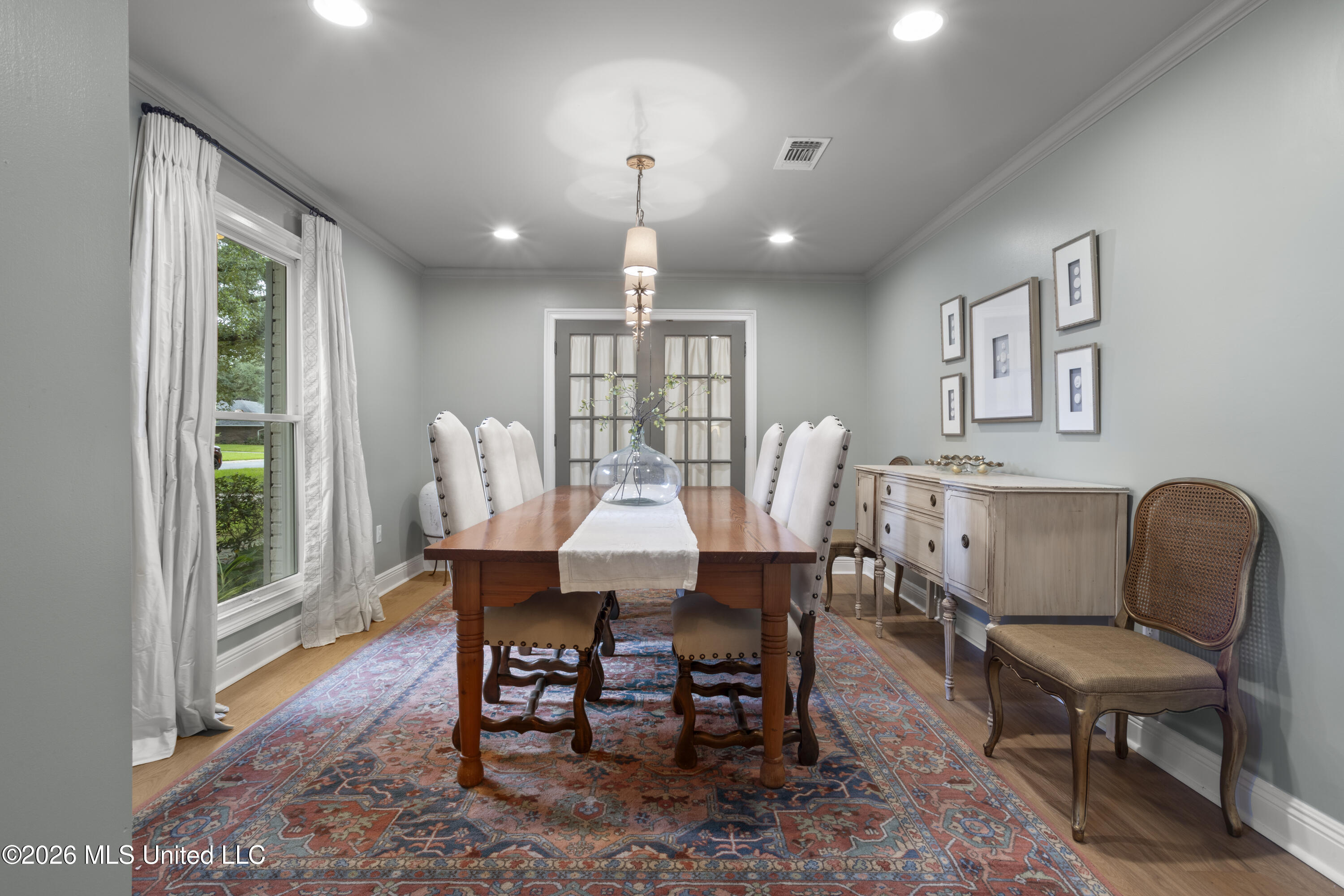 45 Greenbriar Drive Property Photo 8