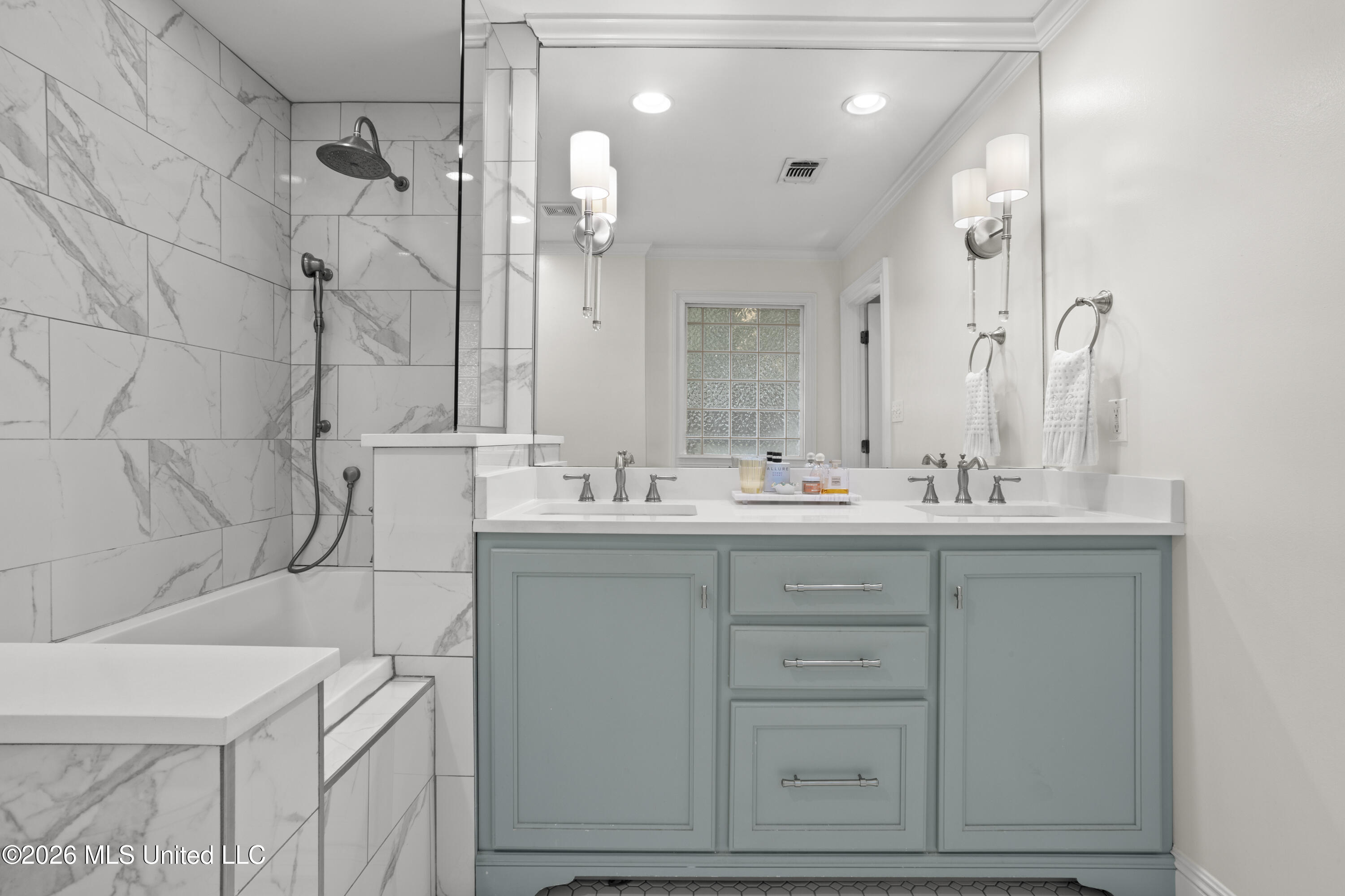 45 Greenbriar Drive Property Photo 36
