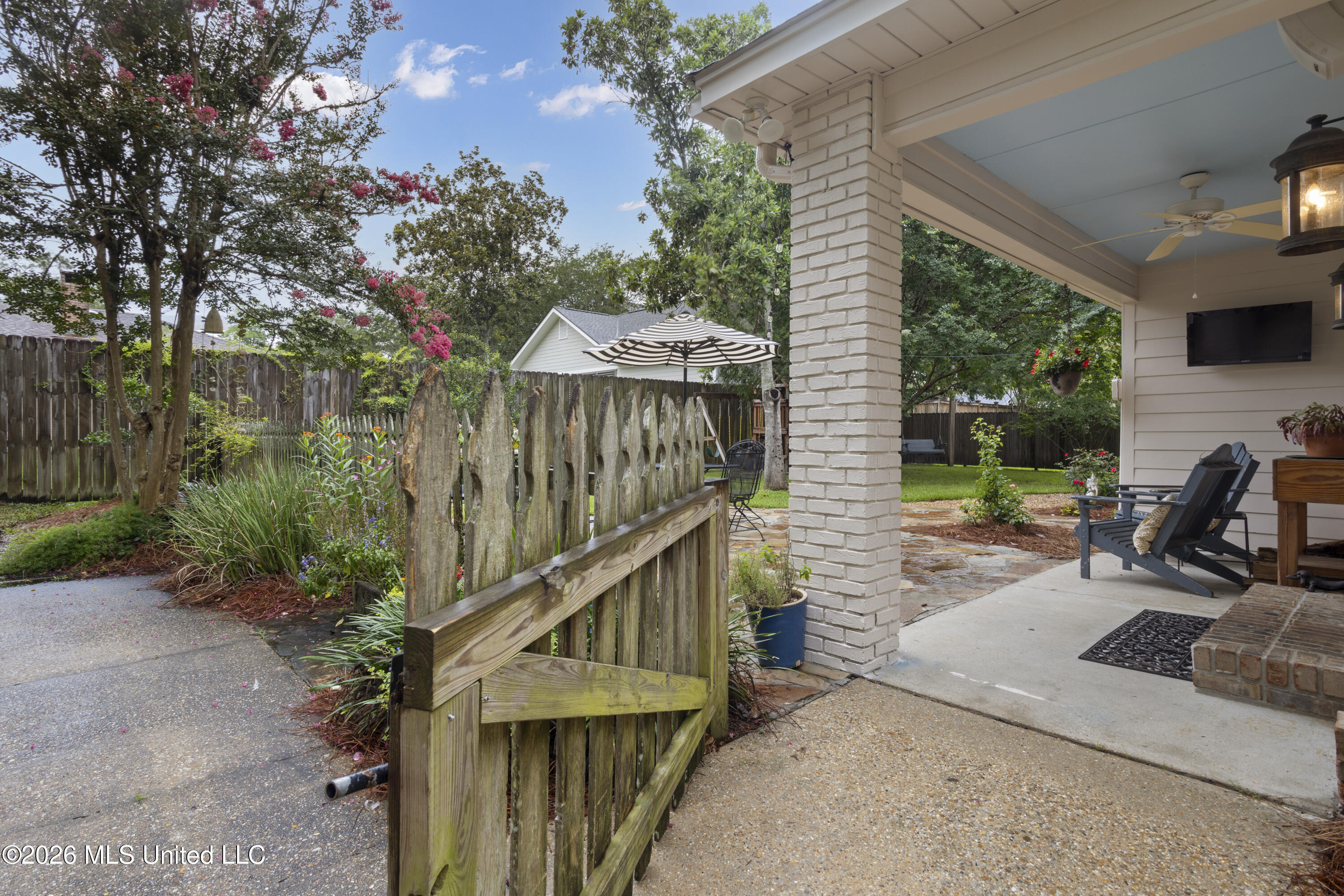 45 Greenbriar Drive Property Photo 49