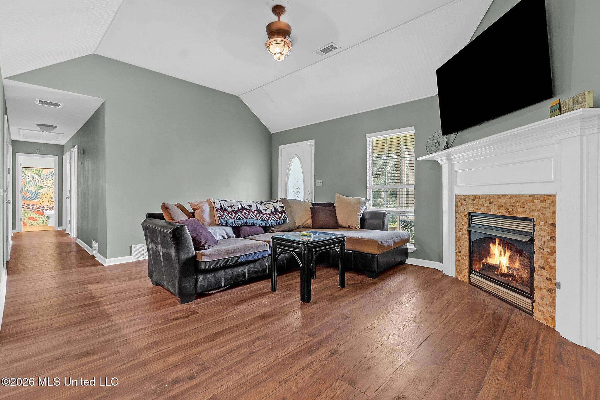 111 Dogwood Road Property Photo 2
