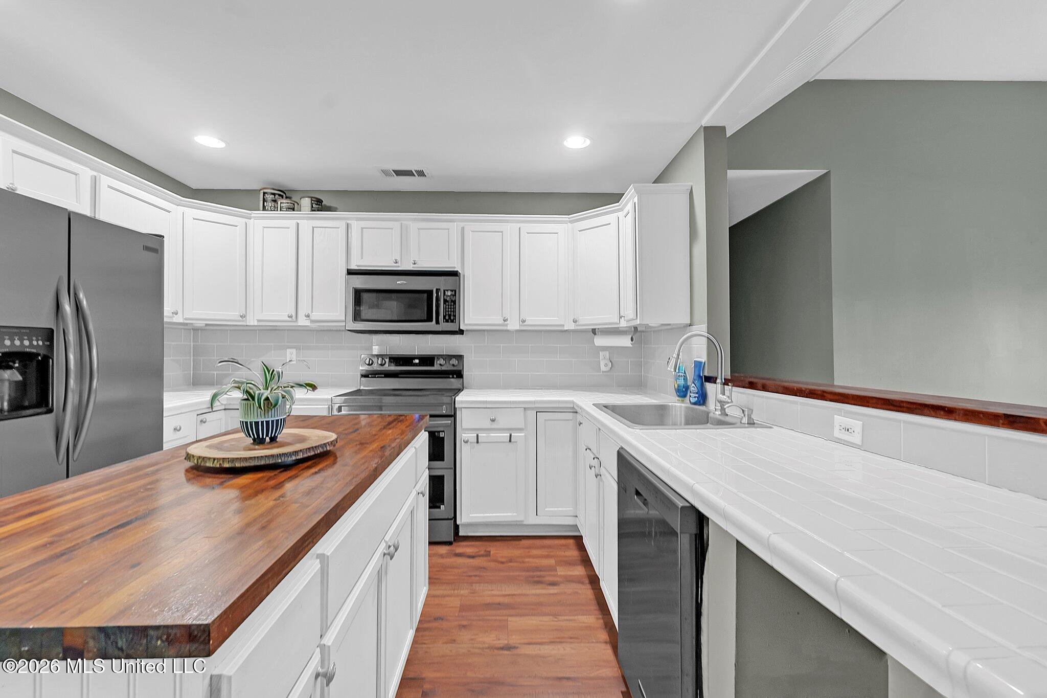 111 Dogwood Road Property Photo 7