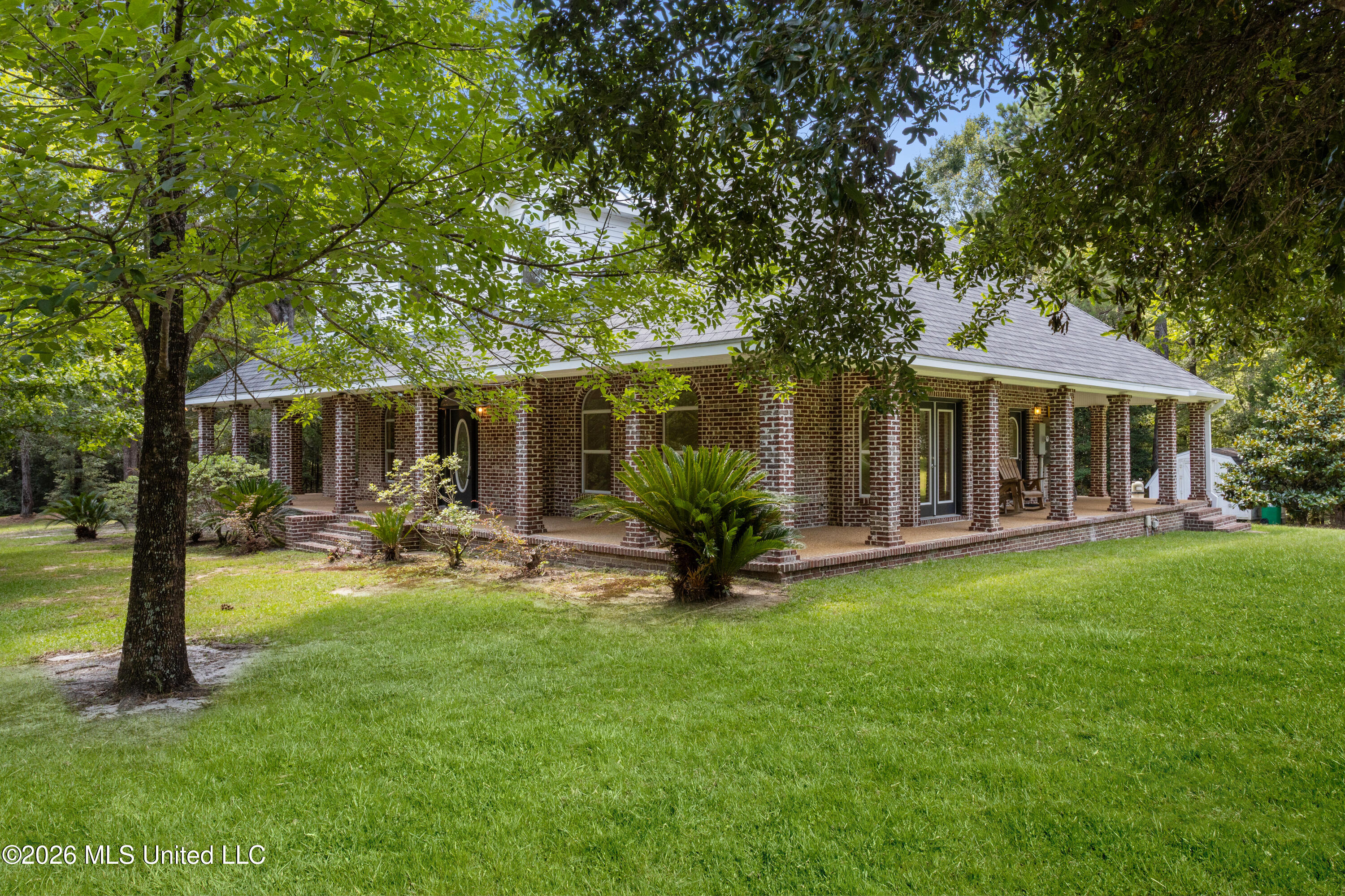 16109 Roberts Road Property Photo 1