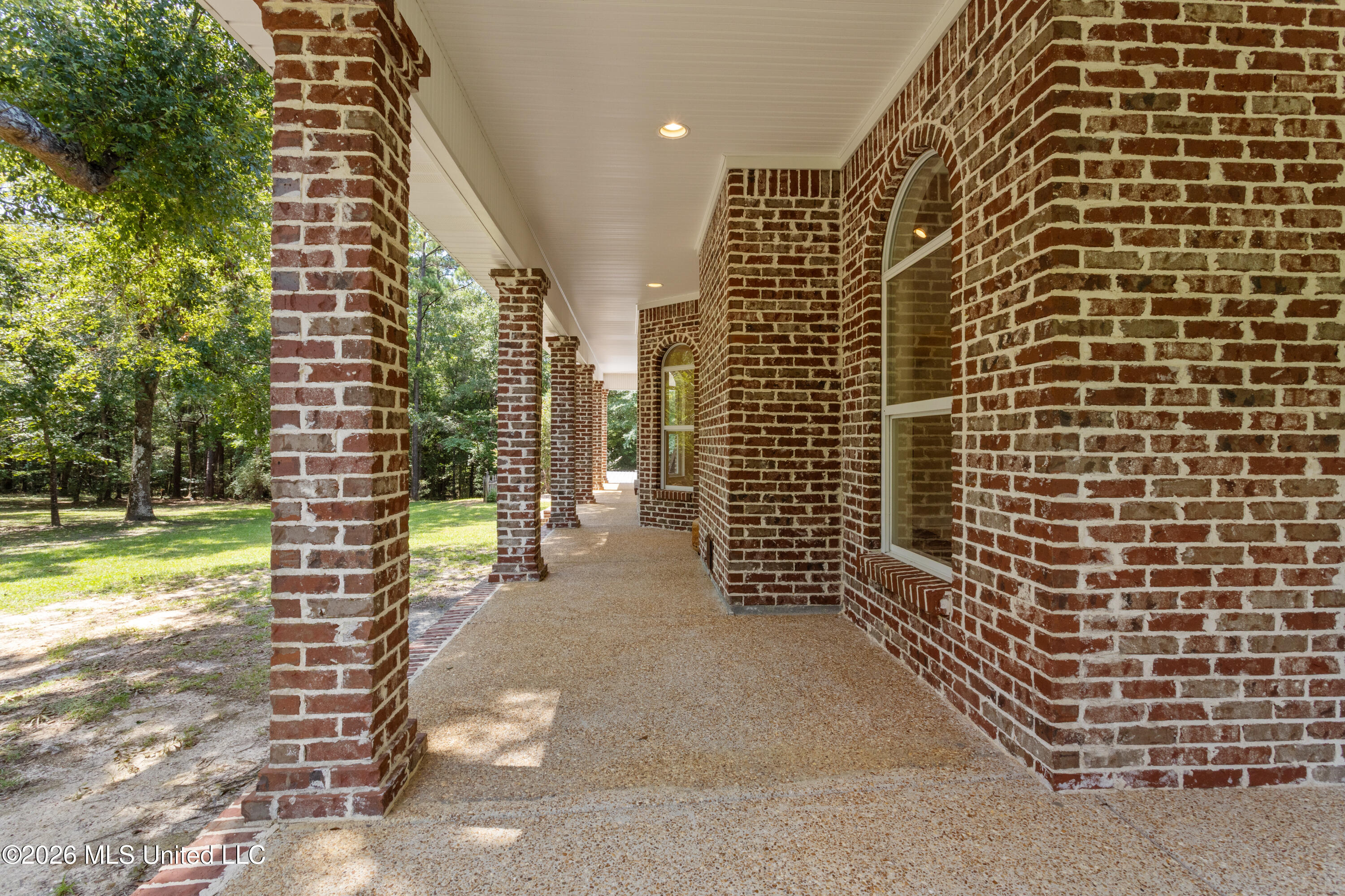 16109 Roberts Road Property Photo 9