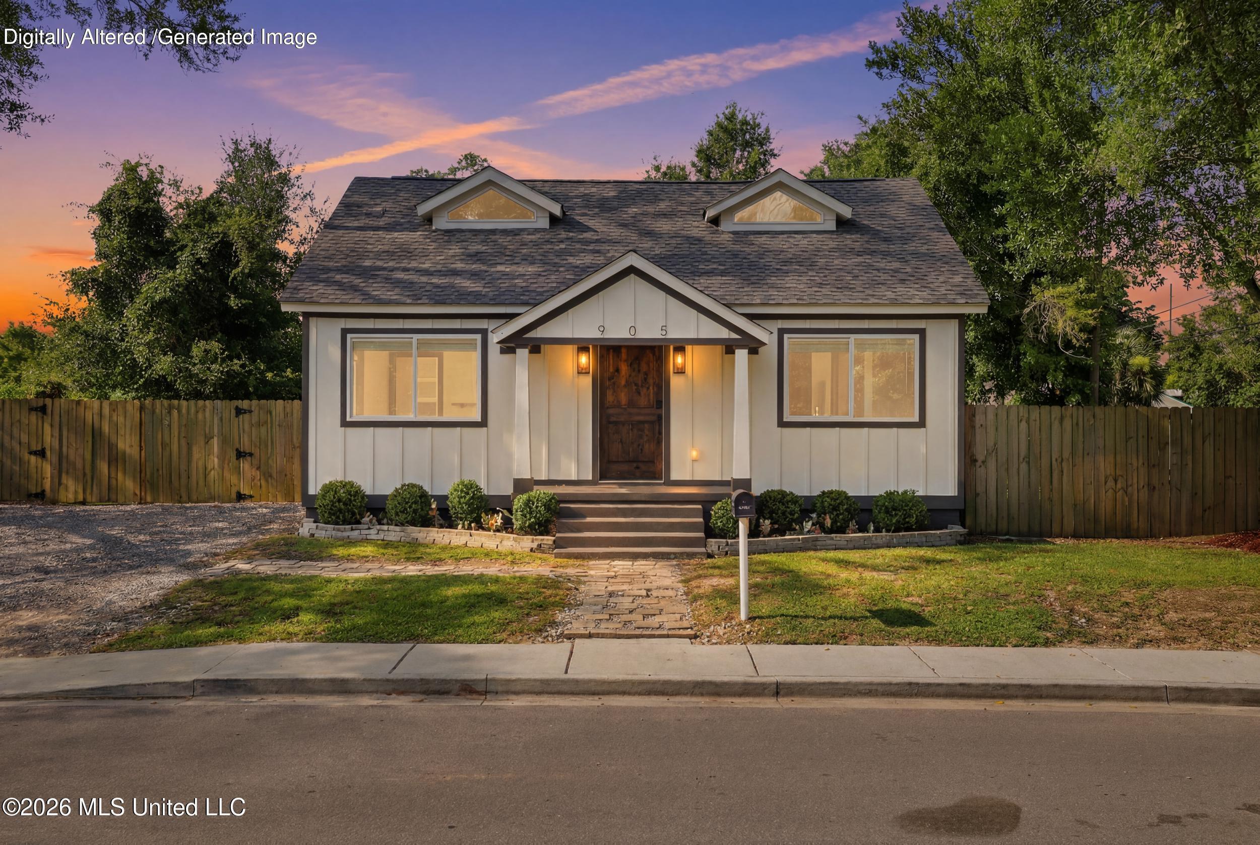 905 Percy Street Property Photo 2