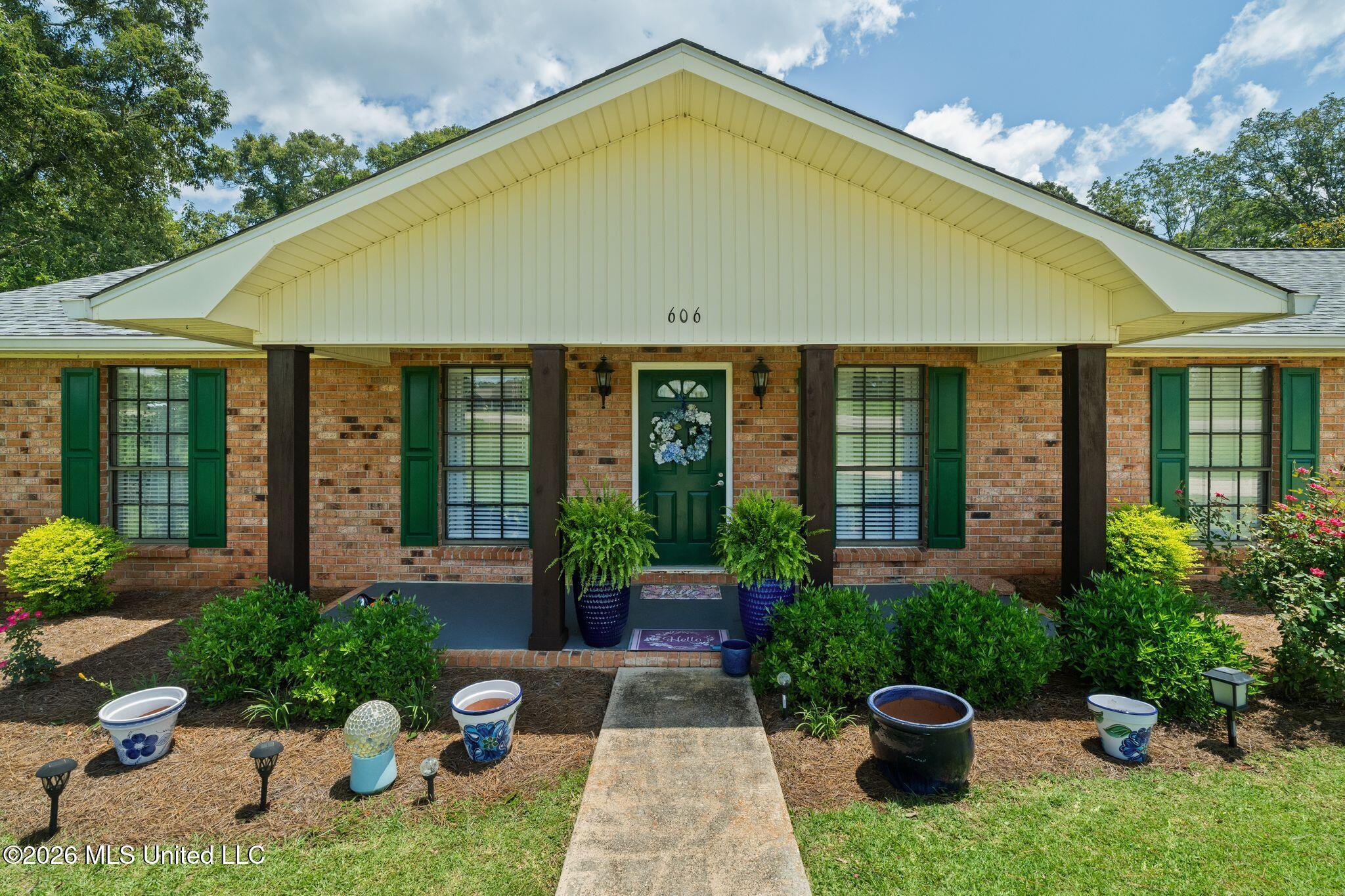 606 Pierce Road