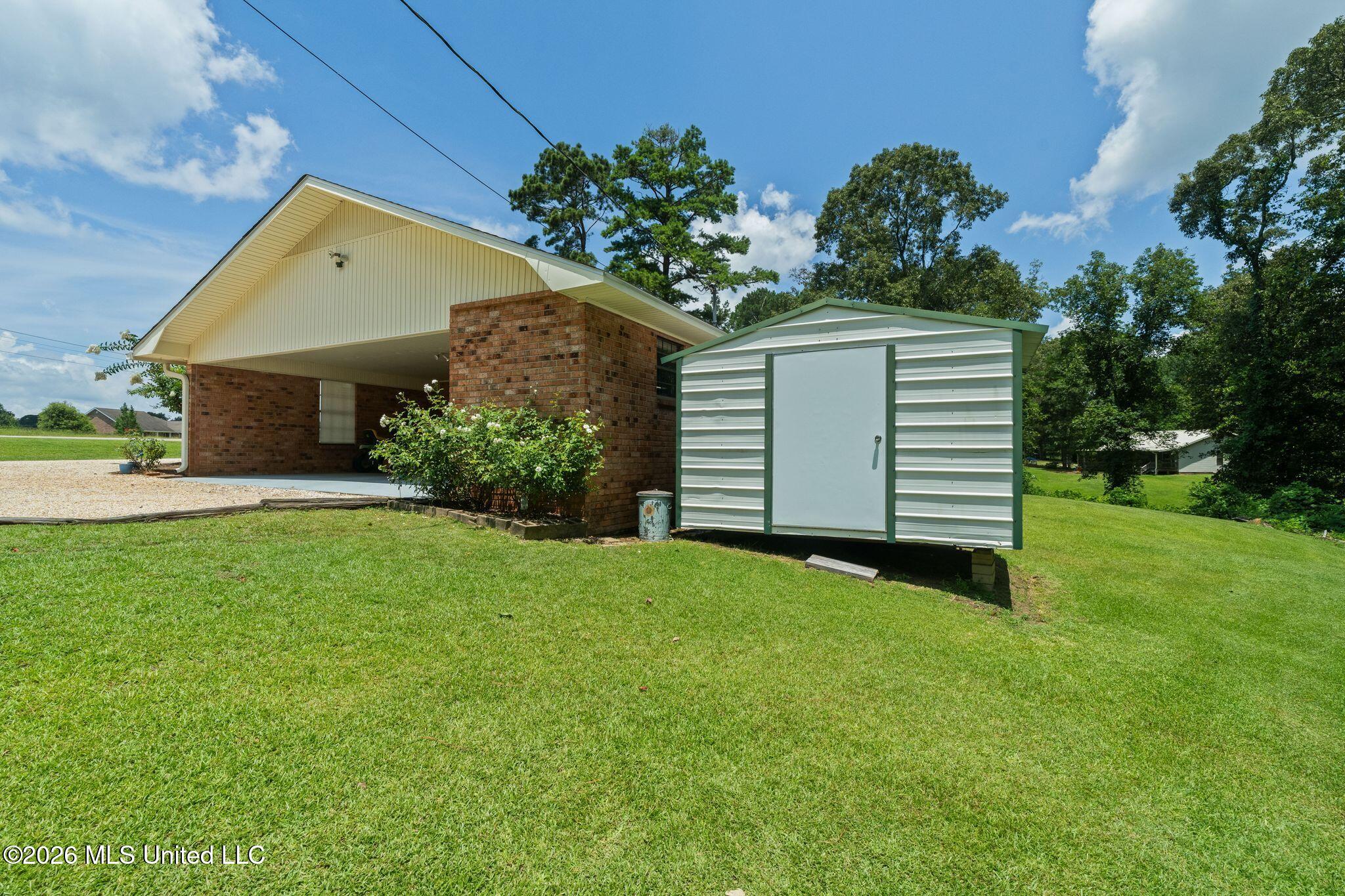 606 Pierce Road Property Photo 32