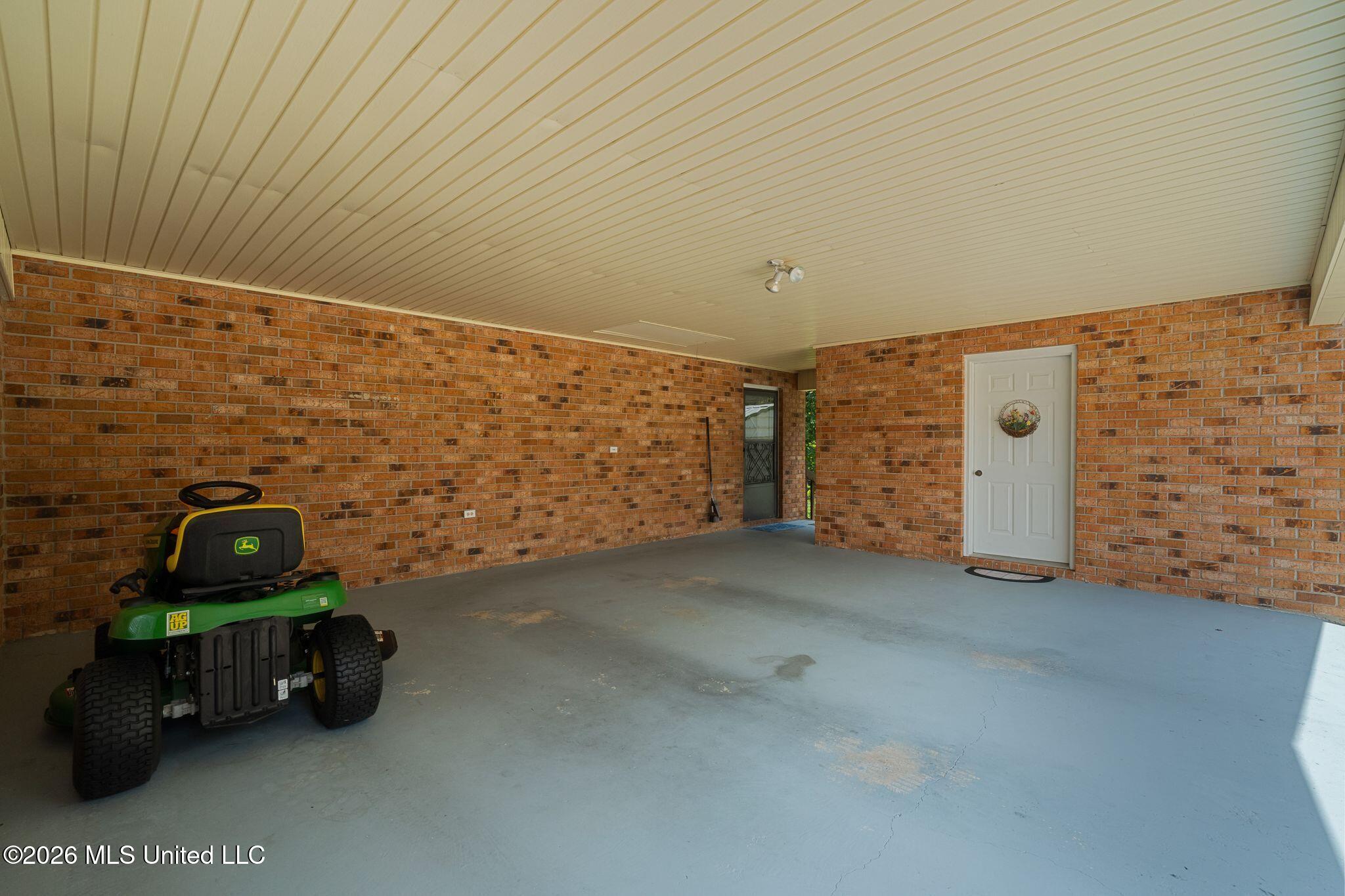 606 Pierce Road Property Photo 33