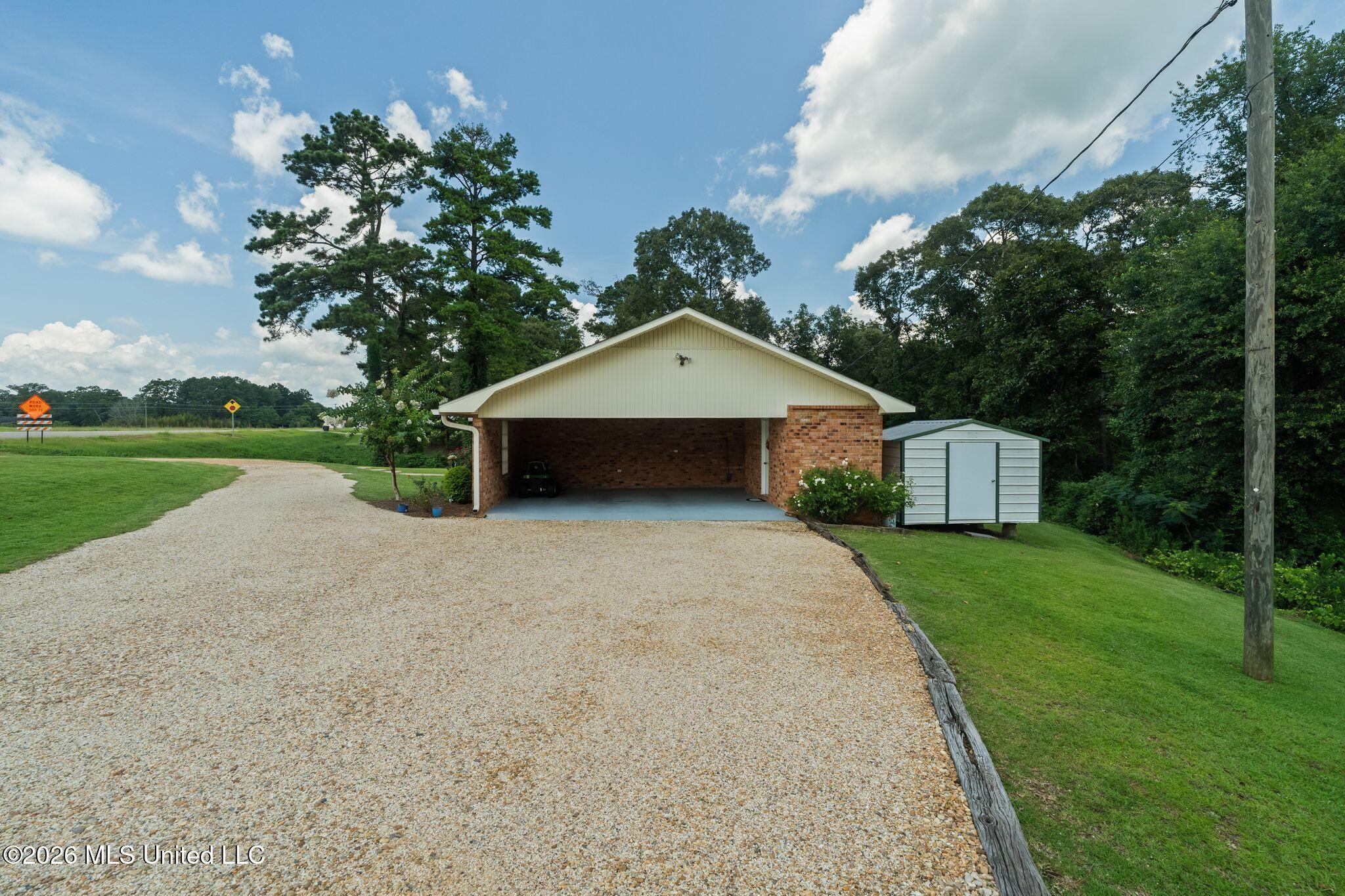 606 Pierce Road Property Photo 34