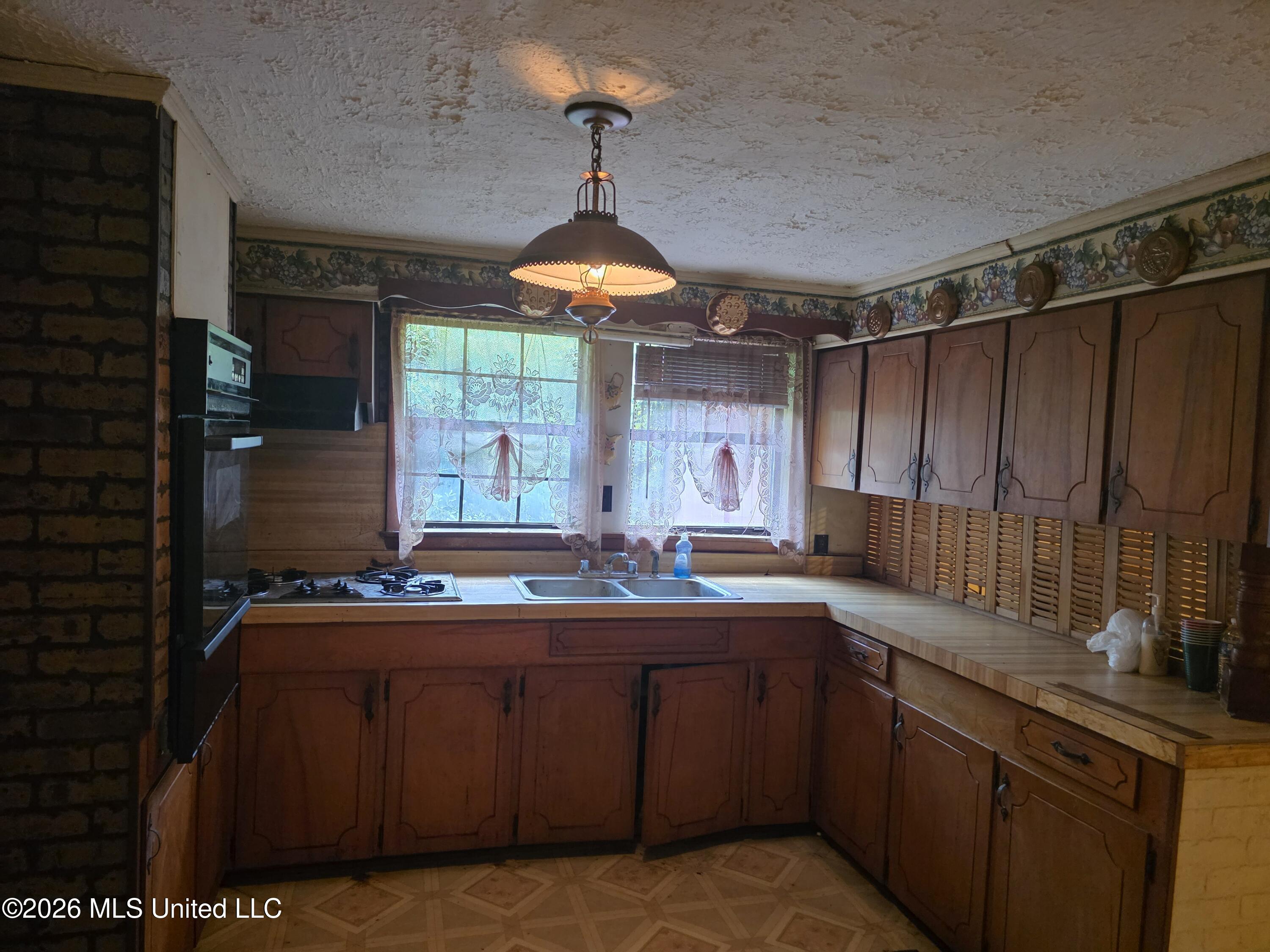 318 Denwiddie Avenue Property Photo 6