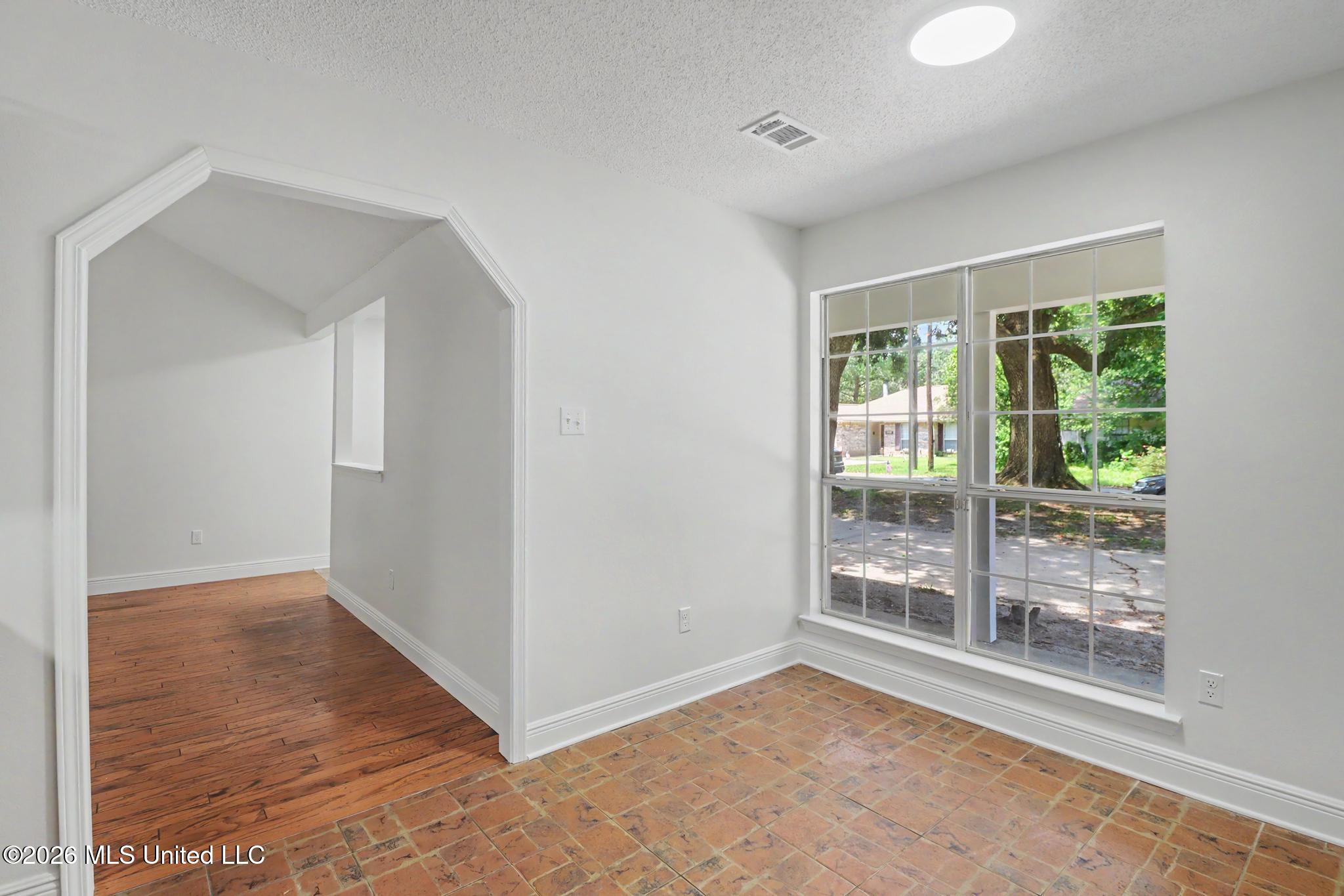 1520 S 10th Street Property Photo 4